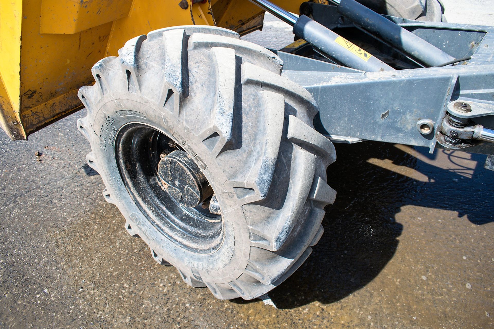 Terex TA6 6 tonne straight skip dumper Year: 2011 S/N: DP0EB1MS2181 Recorded Hours: 2977 D97 - Image 8 of 15