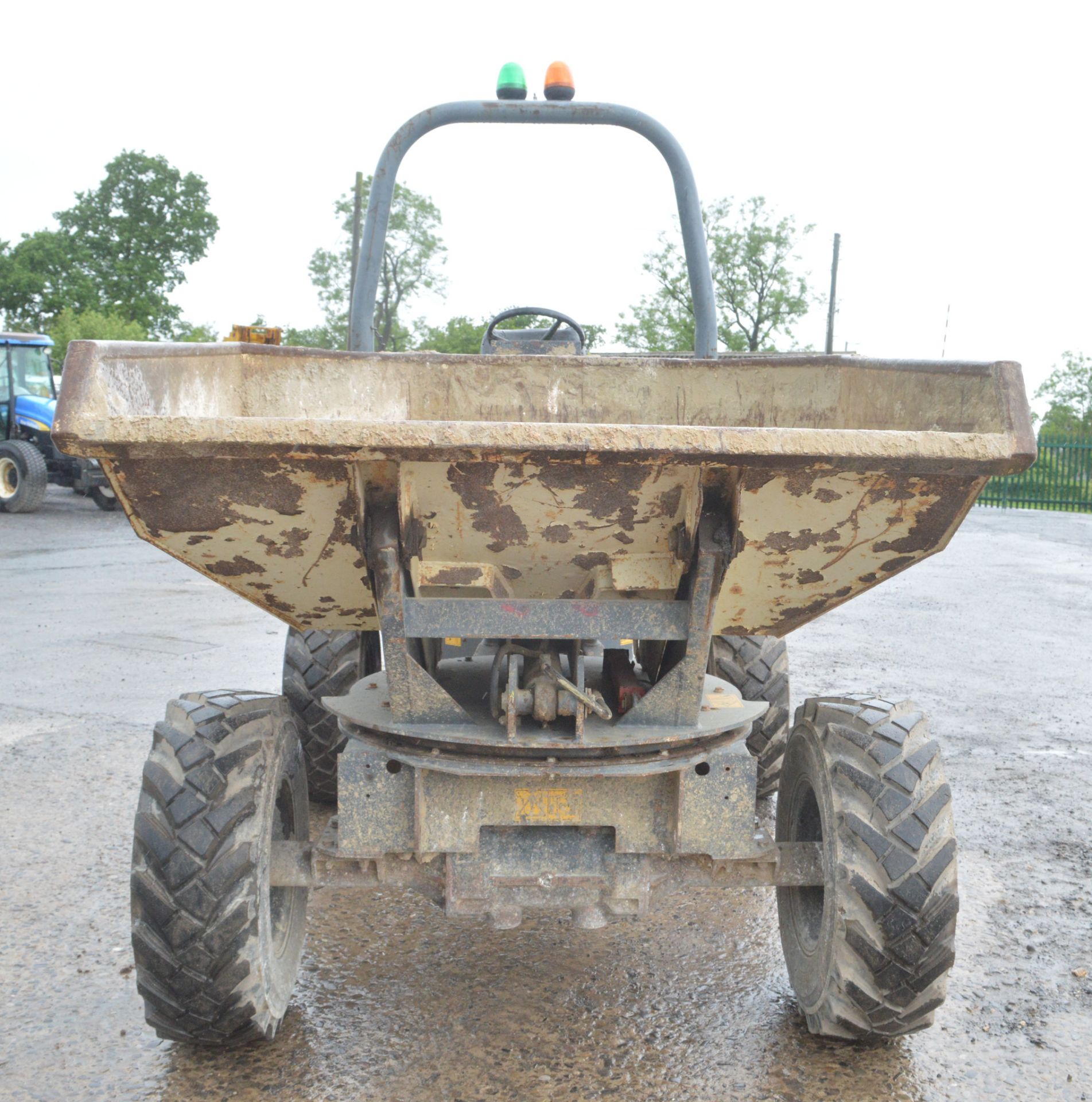 Terex 3 tonne swivel skip dumper - Image 3 of 13