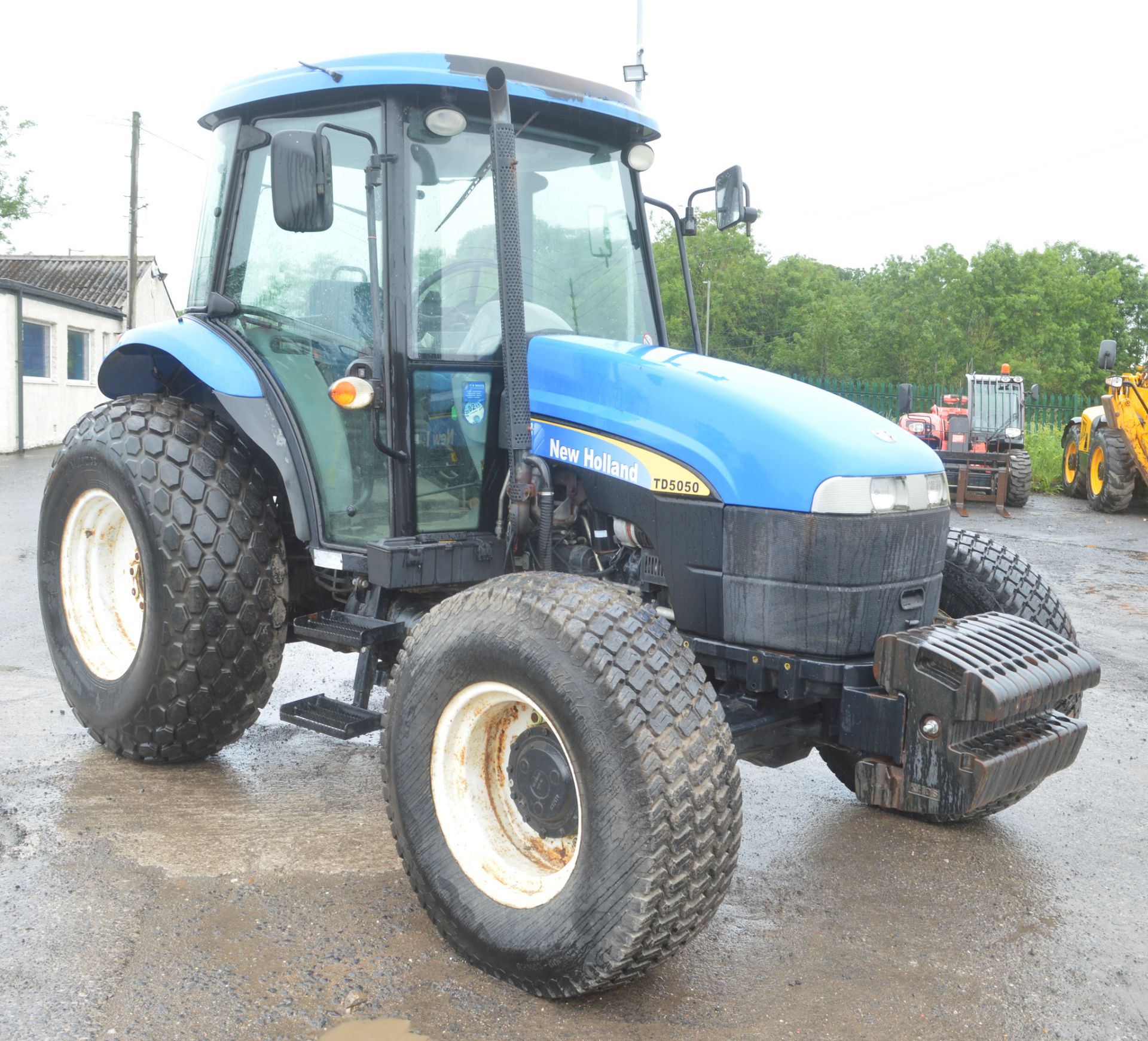 New Holland TD5050 4 wheel drive tractor  Year: WX09FSY Rec Hours: 1539 c/w V5C - Image 5 of 9