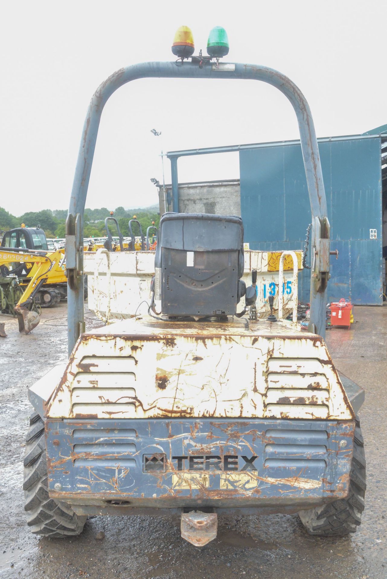 Terex 3 tonne swivel skip dumper - Image 5 of 13