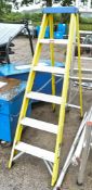 6 tread glass fibre framed step ladder