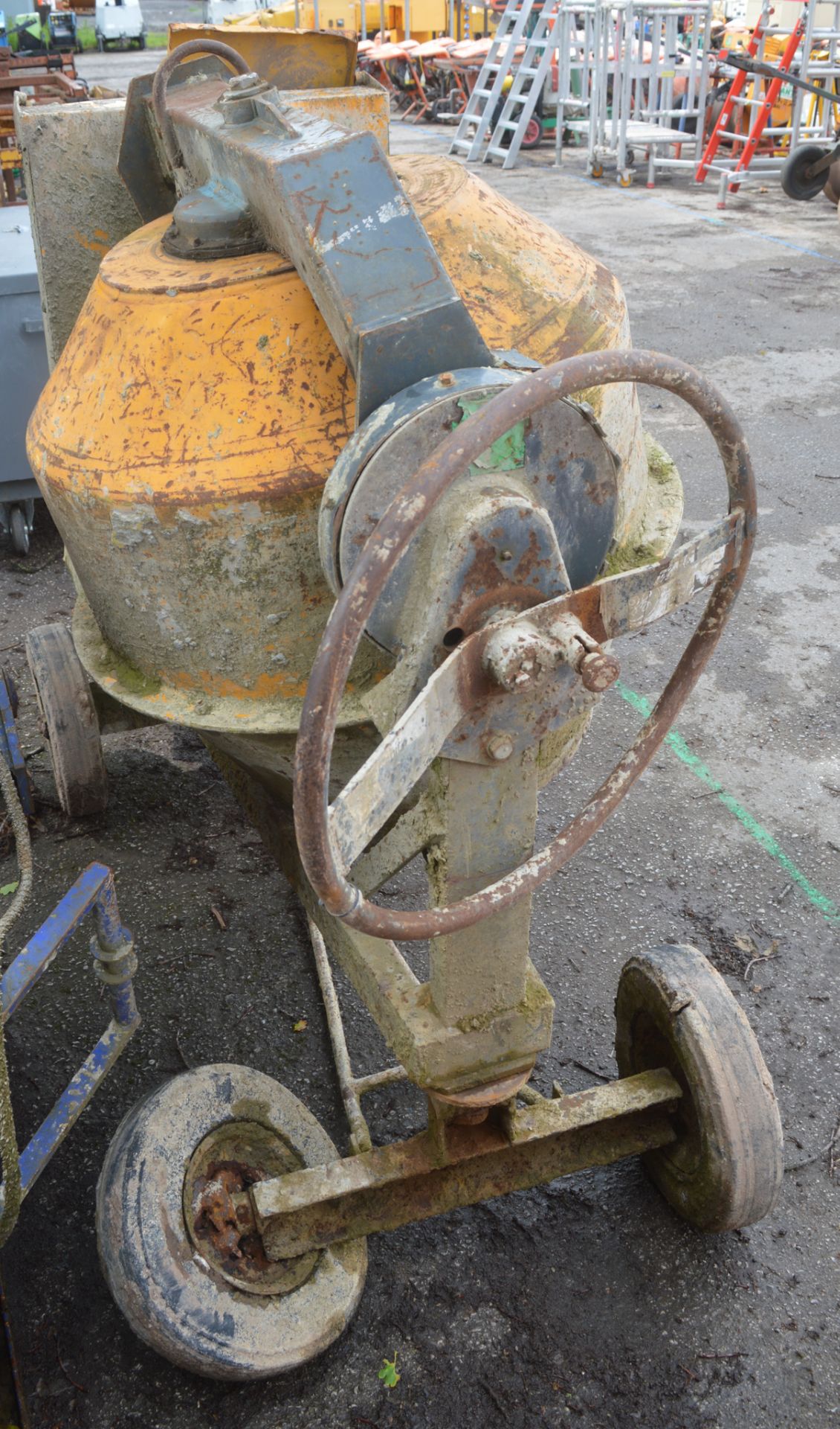 Benford diesel driven site mixer 1365 ** Parts missing ** - Image 2 of 3