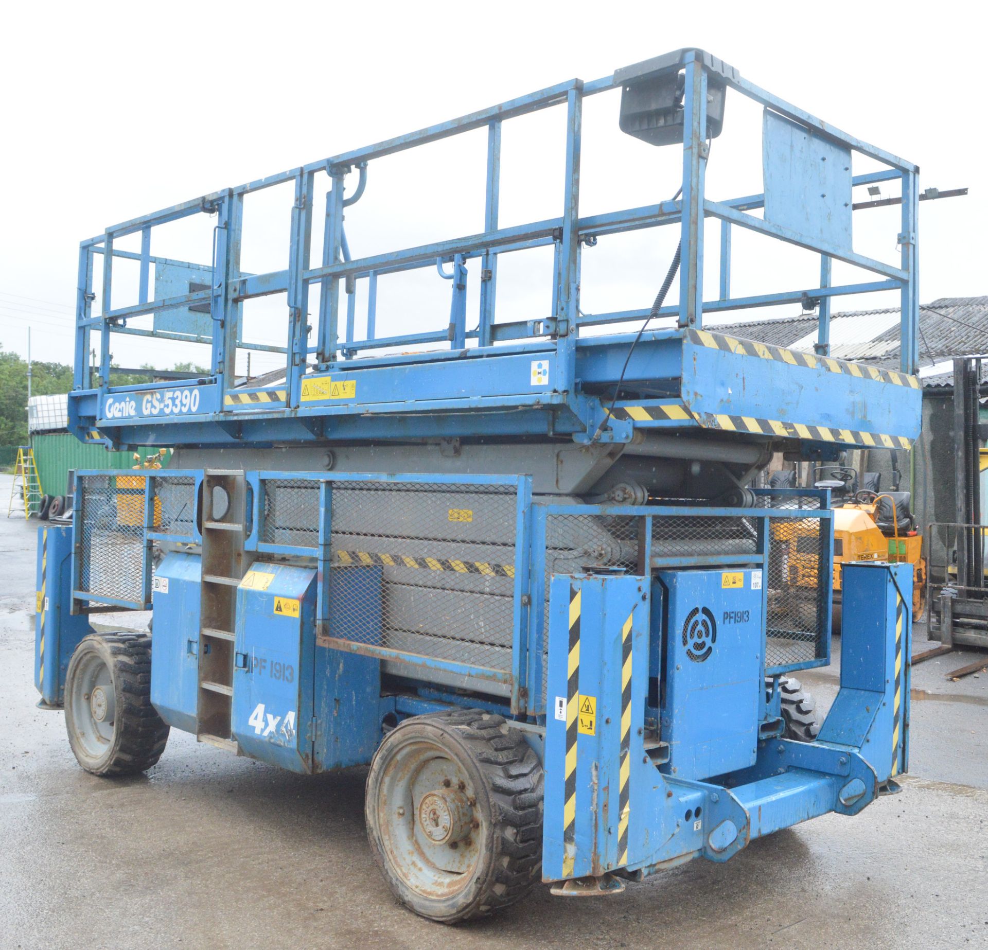 Genie GS 5390 4 wheel drive diesel driven scissor lift - Image 4 of 12