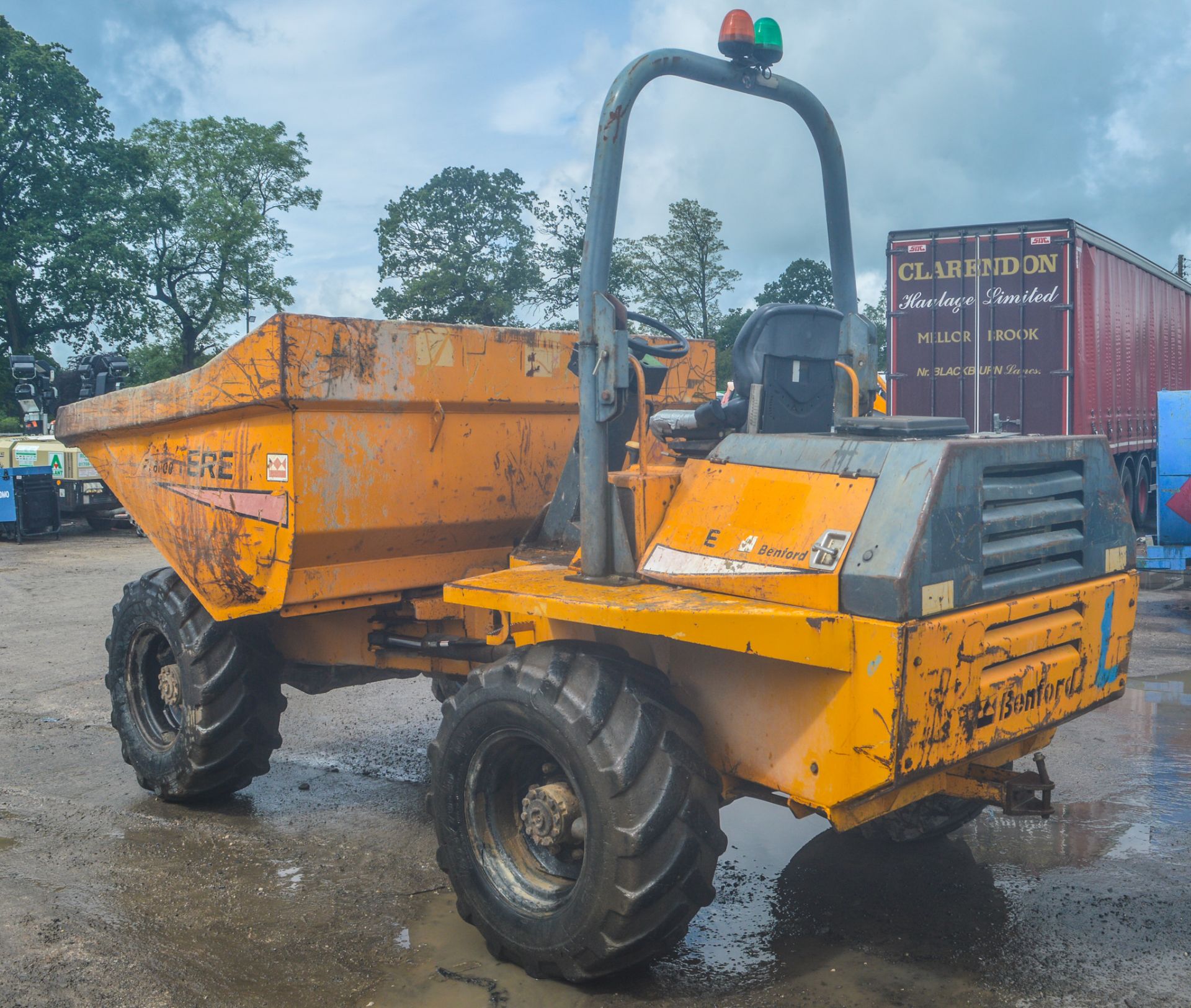 Benford Terex 6 tonne straight skip dumper Year: 2005 S/N: E504ET193 Recorded Hours: *Clock - Image 2 of 13