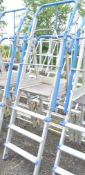 Clow aluminium step ladder/podium A707846