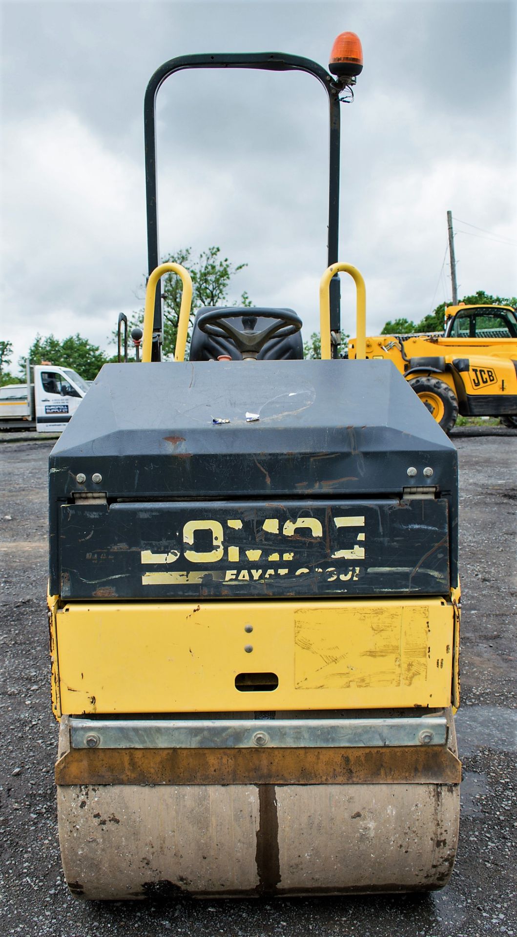 Bomag BW80 ADH-2 double drum ride on roller Year: 2007 S/N: 26891 Recorded Hours: 979 973 - Image 5 of 10