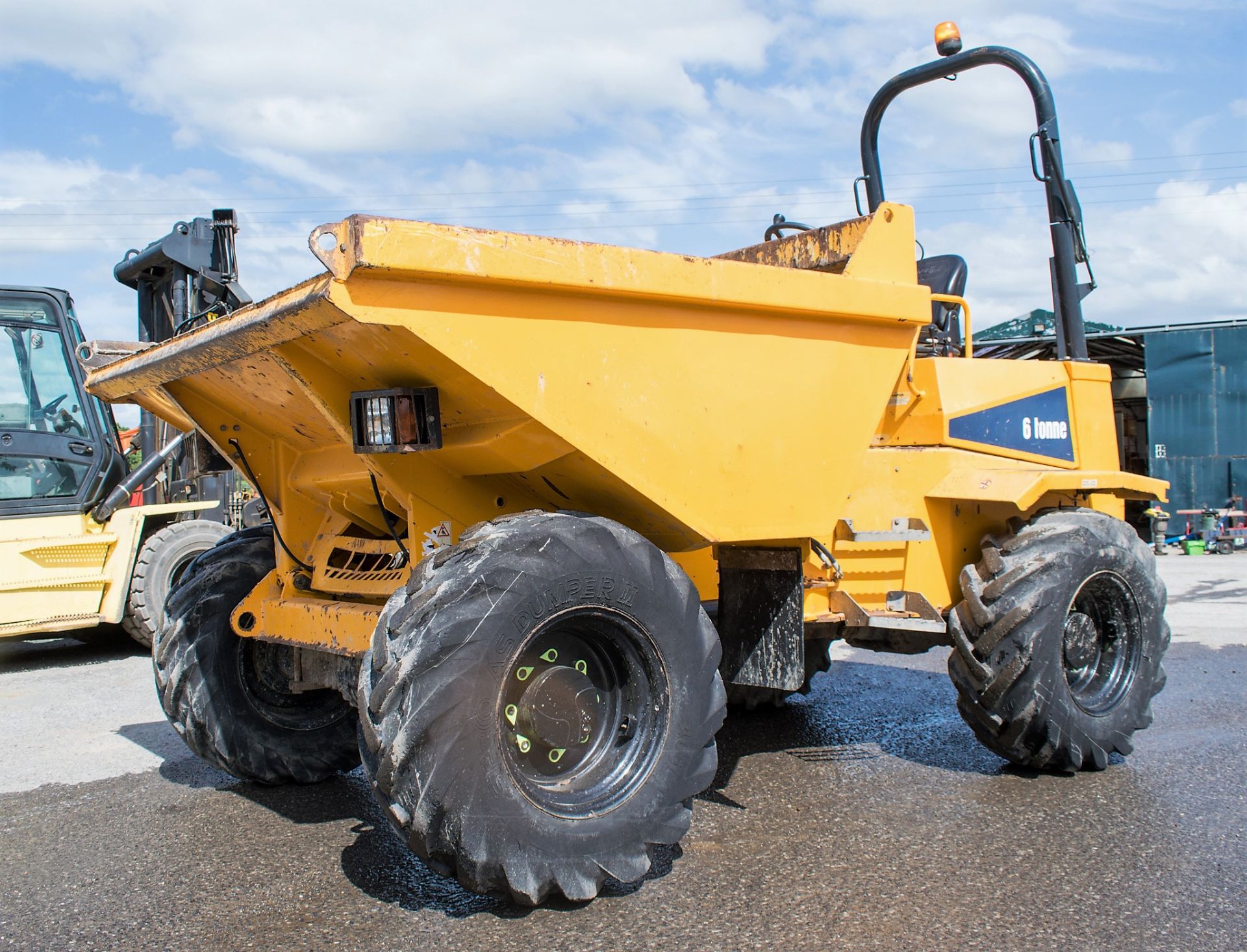 Thwaites 6 tonne straight skip dumper Year: 2014 S/N: C7297 Recorded Hours: 856 5102129