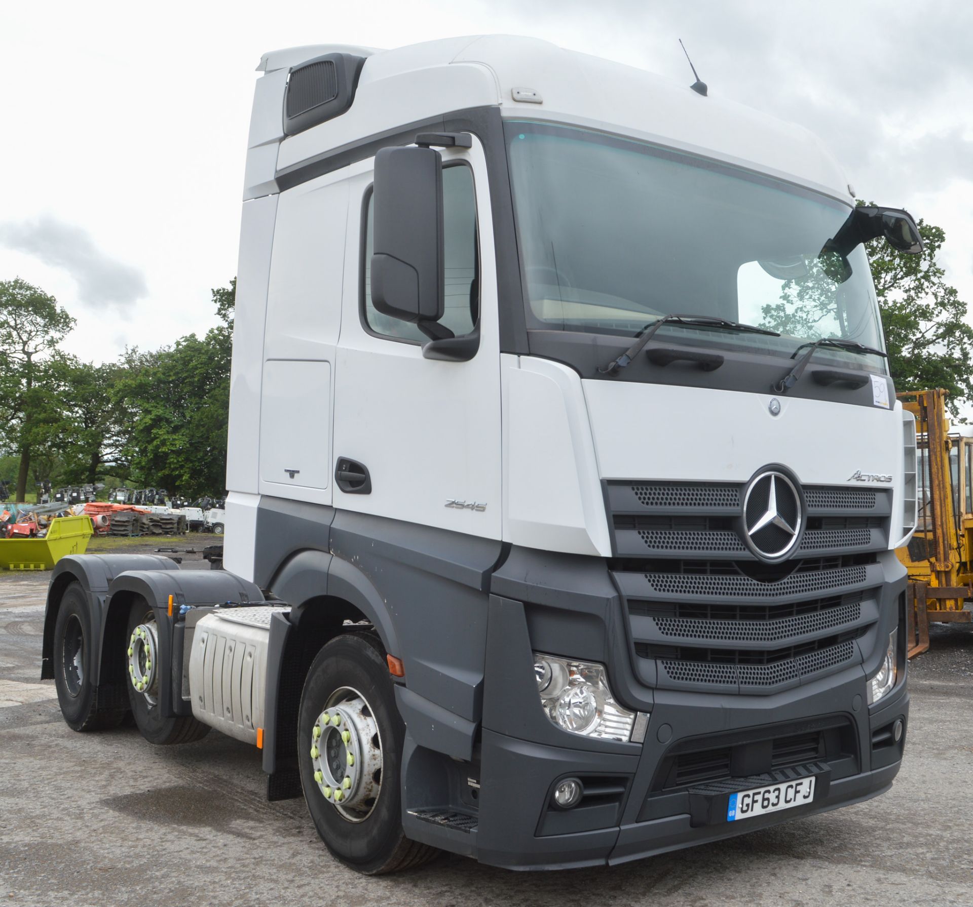 Mercedes Benz Actros 2545 6 x 2 tractor unit Reg No: GF63CFS Recorded Miles: 336564 MOT Expires: 30 - Image 2 of 17