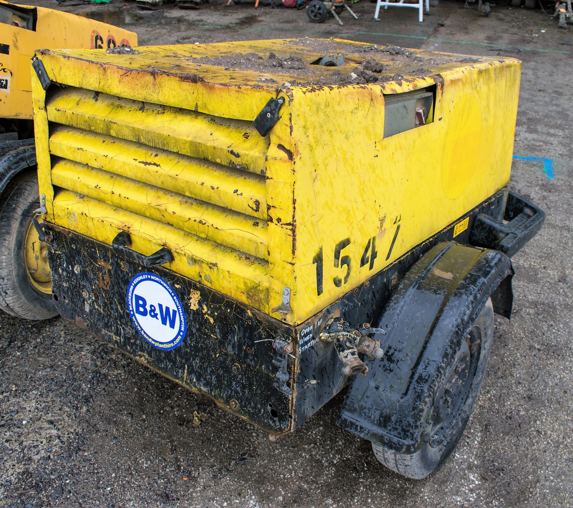 Atlas Copco XAS36 diesel driven mobile air compressor Year: S/N: Recorded Hours: 1547 - Image 2 of 3