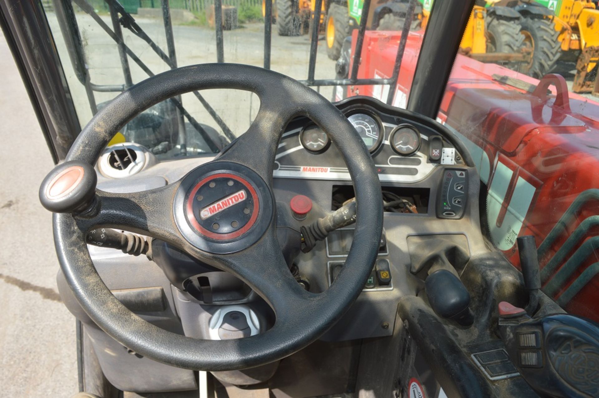 Manitou MT732 7 metre telescopic handler  Year: 2014 S/N: 939675 Recorded Hours 2020 c/w joystick - Image 18 of 19