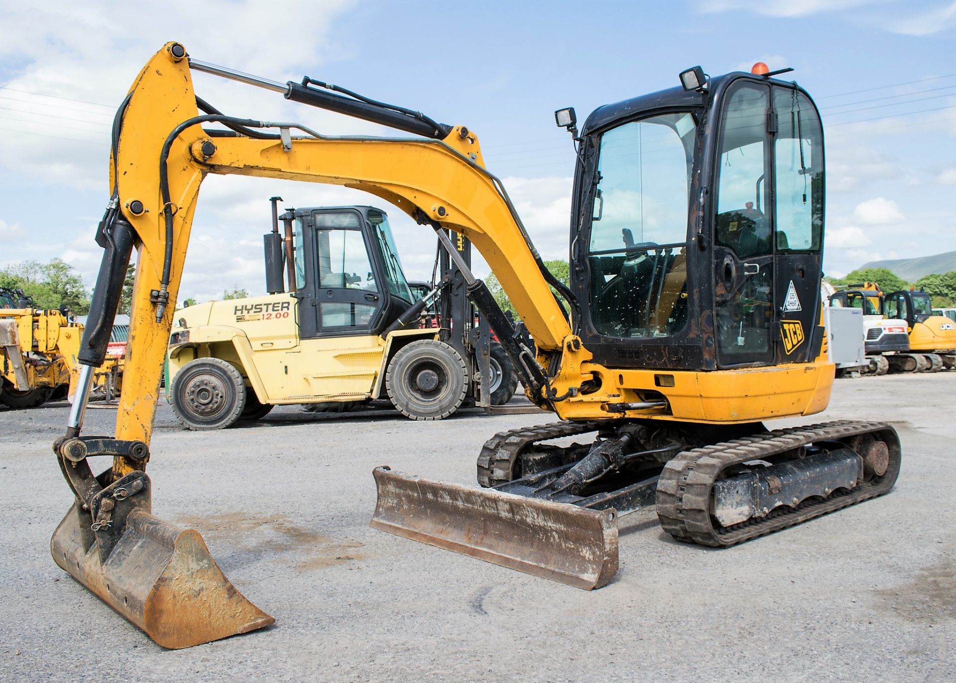 JCB 8030 ZTS 3 tonne rubber tracked mini excavator Year: 2013 S/N: 2021804 Recorded Hours: 2307