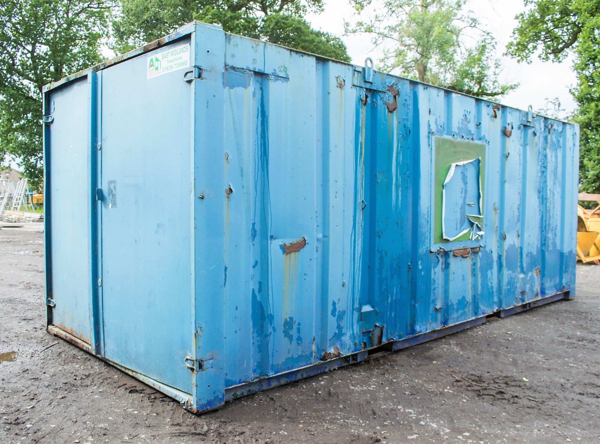 21 ft x 9 ft steel store site unit c/w keys A248651