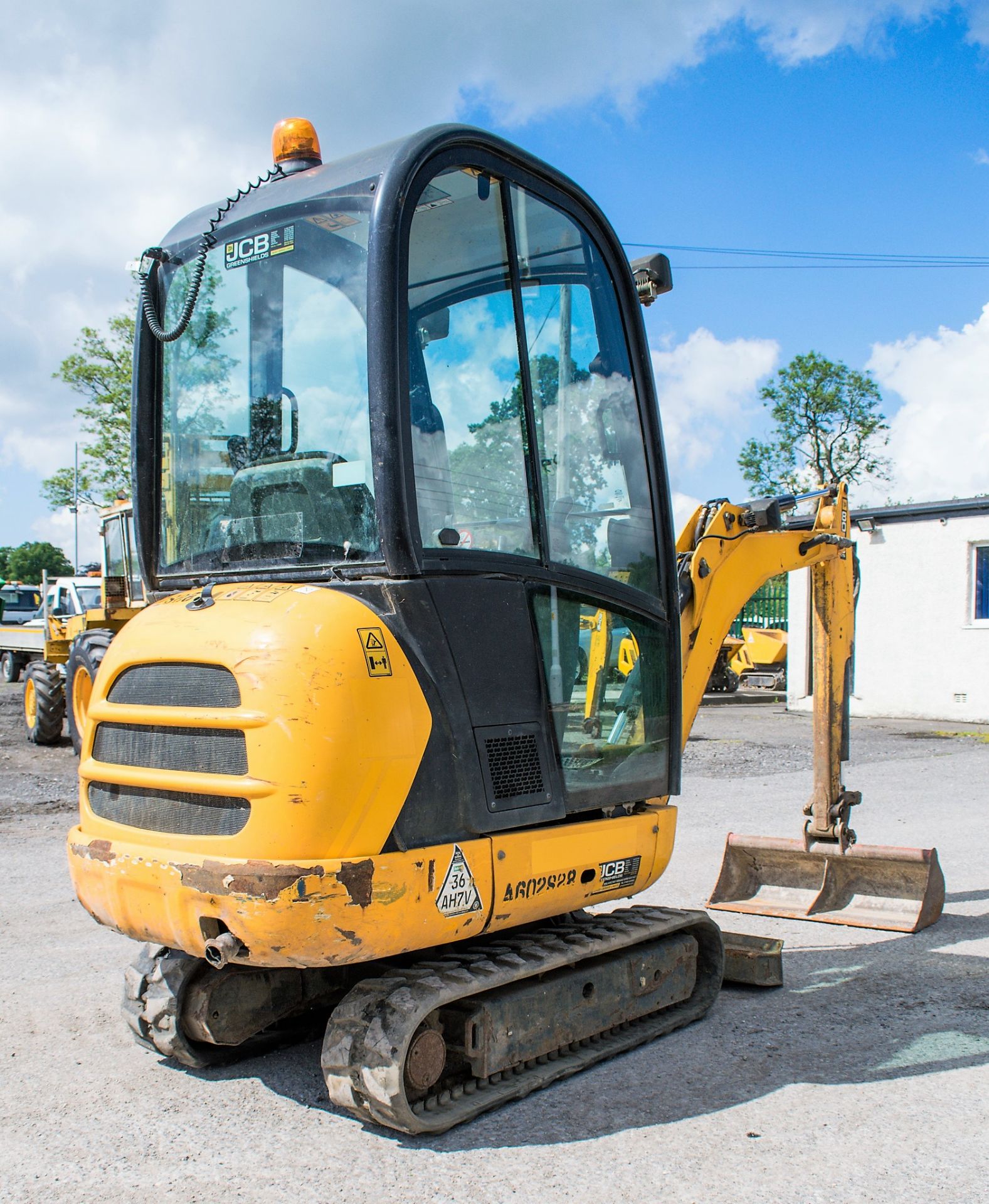 JCB 8016 CTS 1.5 tonne rubber trancked mini excavator Year: 2013 S/N: 2071360 Recorded Hours: 1227 - Image 4 of 12