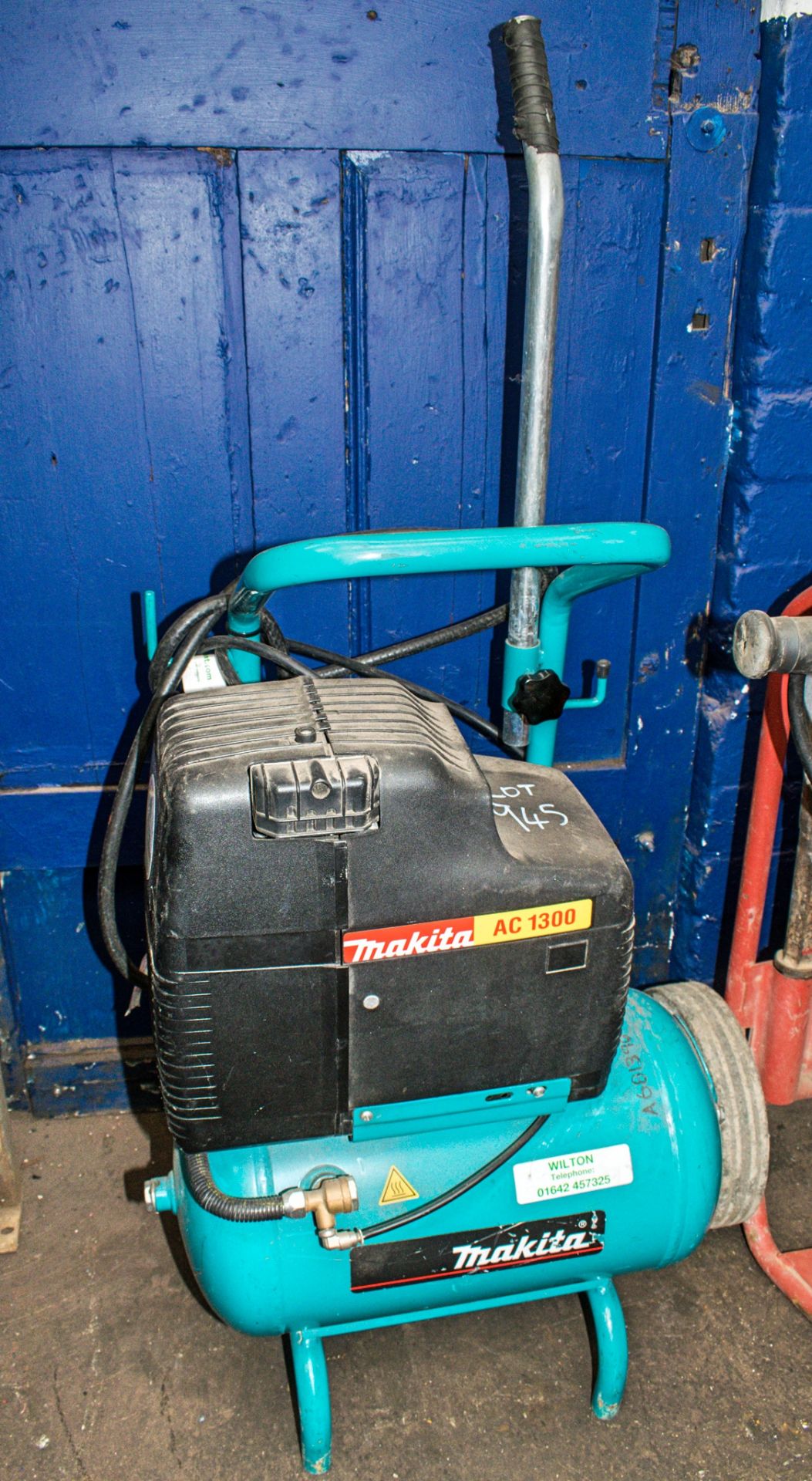 Makita AC1300 110v air compressor A681390