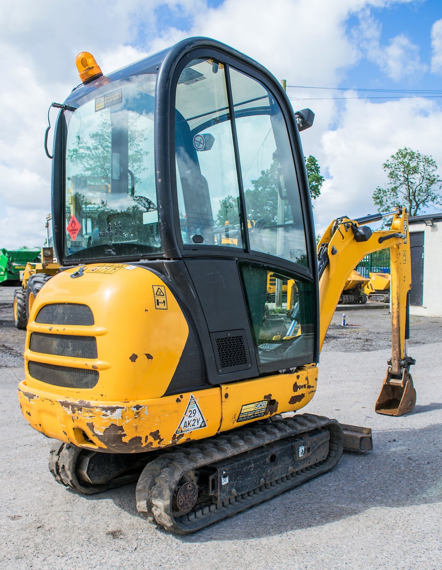 JCB 8016 CTS 1.5 tonne rubber tracked mini excavator Year: 2014 S/N: 2071618 Recorded Hours: 1942 - Image 4 of 12