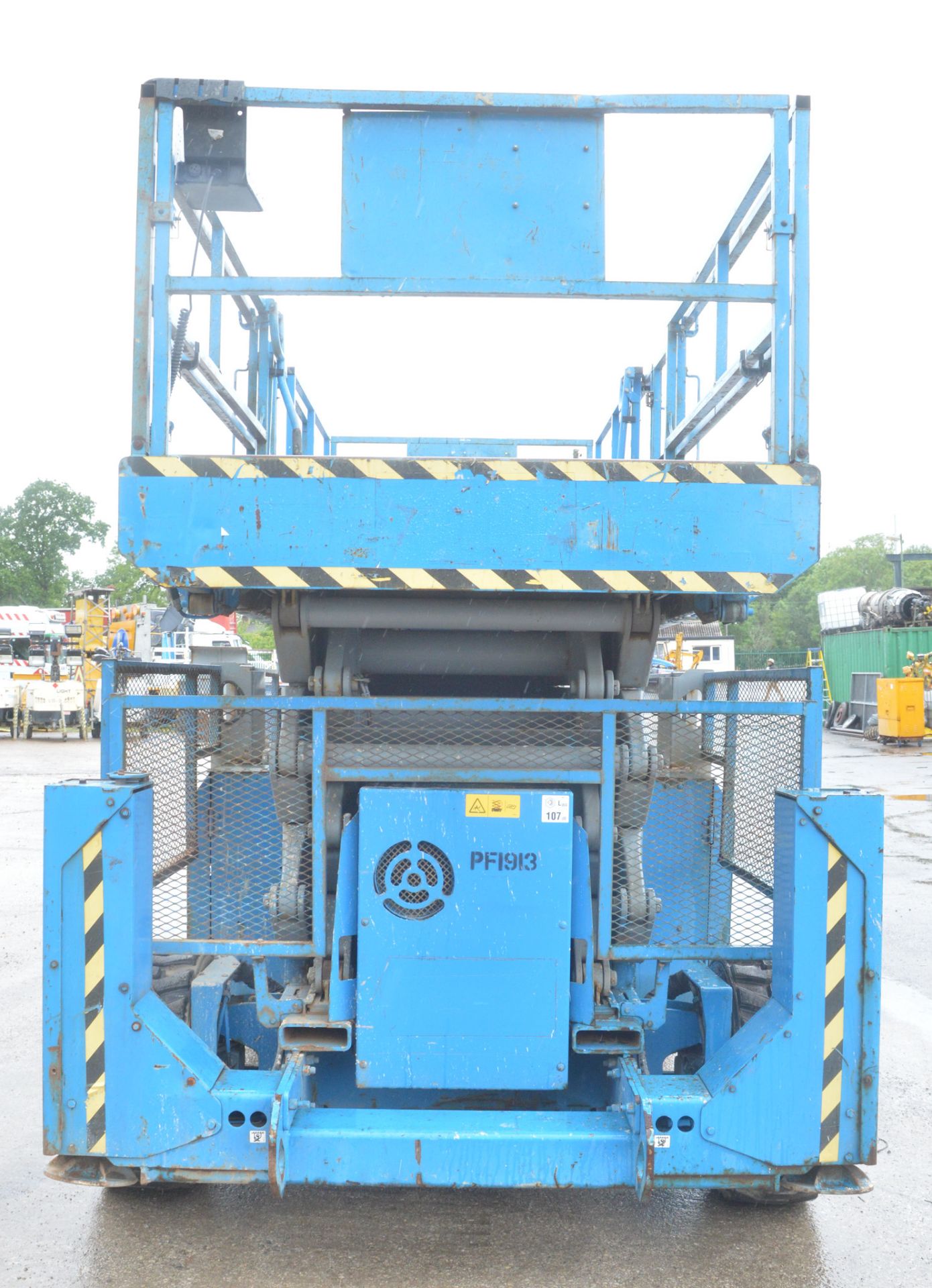 Genie GS 5390 4 wheel drive diesel driven scissor lift - Image 5 of 12