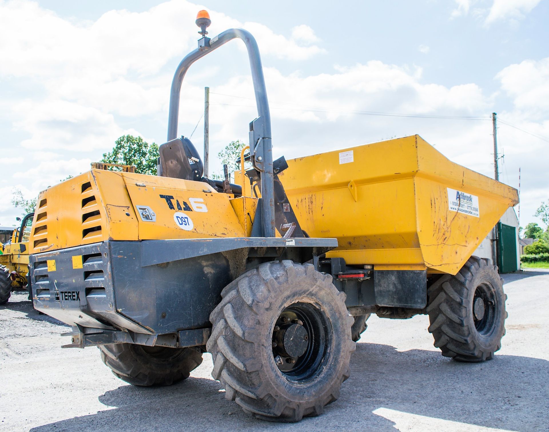 Terex TA6 6 tonne straight skip dumper Year: 2011 S/N: DP0EB1MS2181 Recorded Hours: 2977 D97 - Image 4 of 15