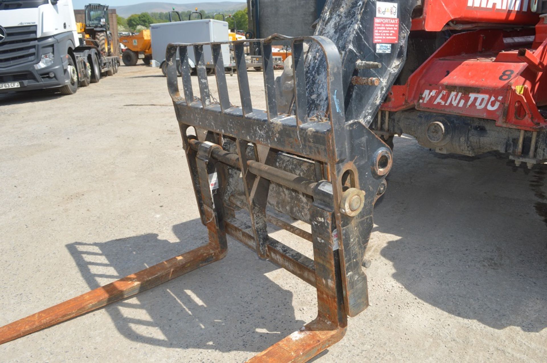 Manitou MT732 7 metre telescopic handler  Year: 2014 S/N: 939675 Recorded Hours 2020 c/w joystick - Image 14 of 19