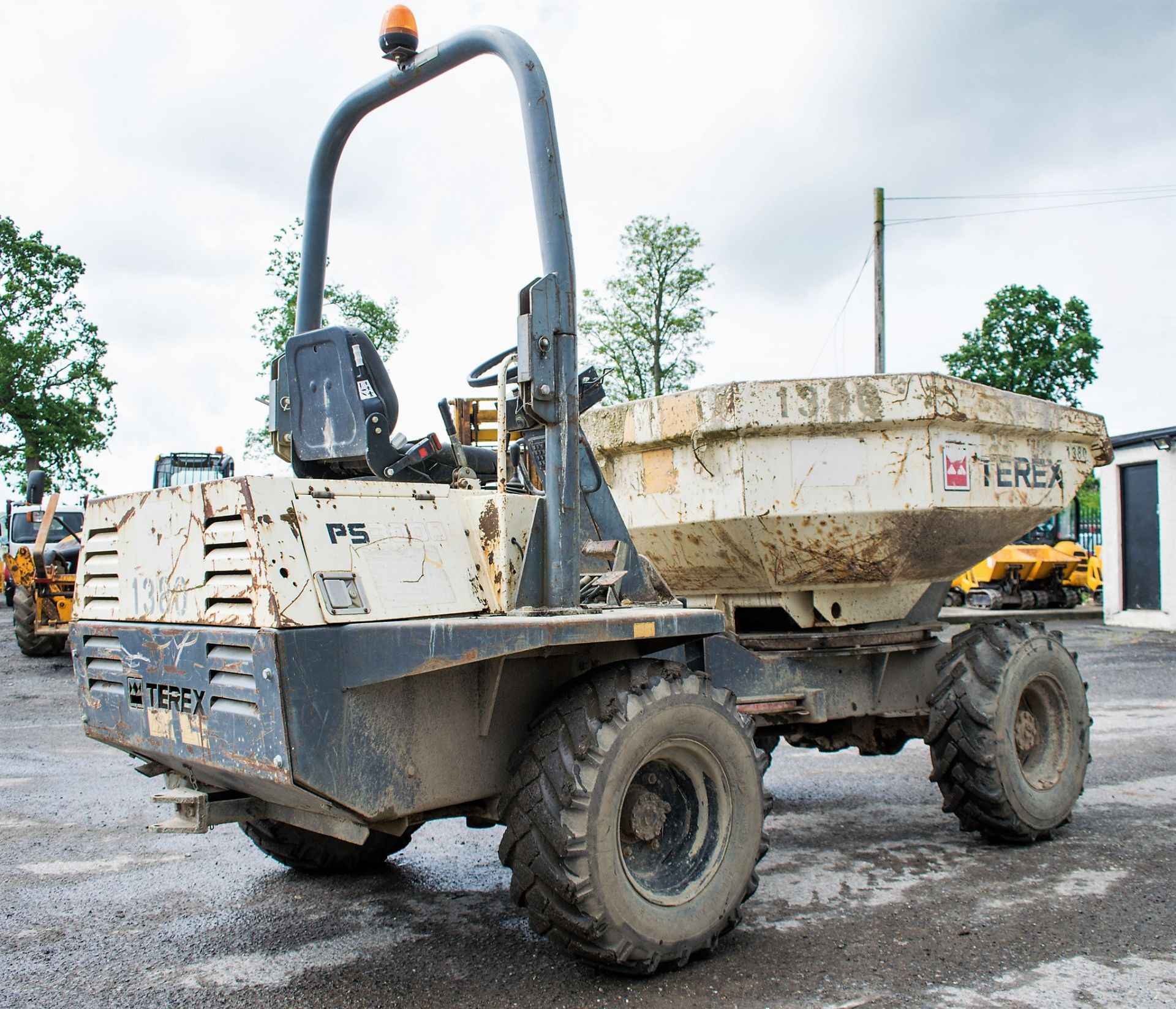 Terex 3 tonne swivel skip dumper Year: 2007 S/N: E704FS141 Recorded Hours: Not displayed (Clock - Image 4 of 15