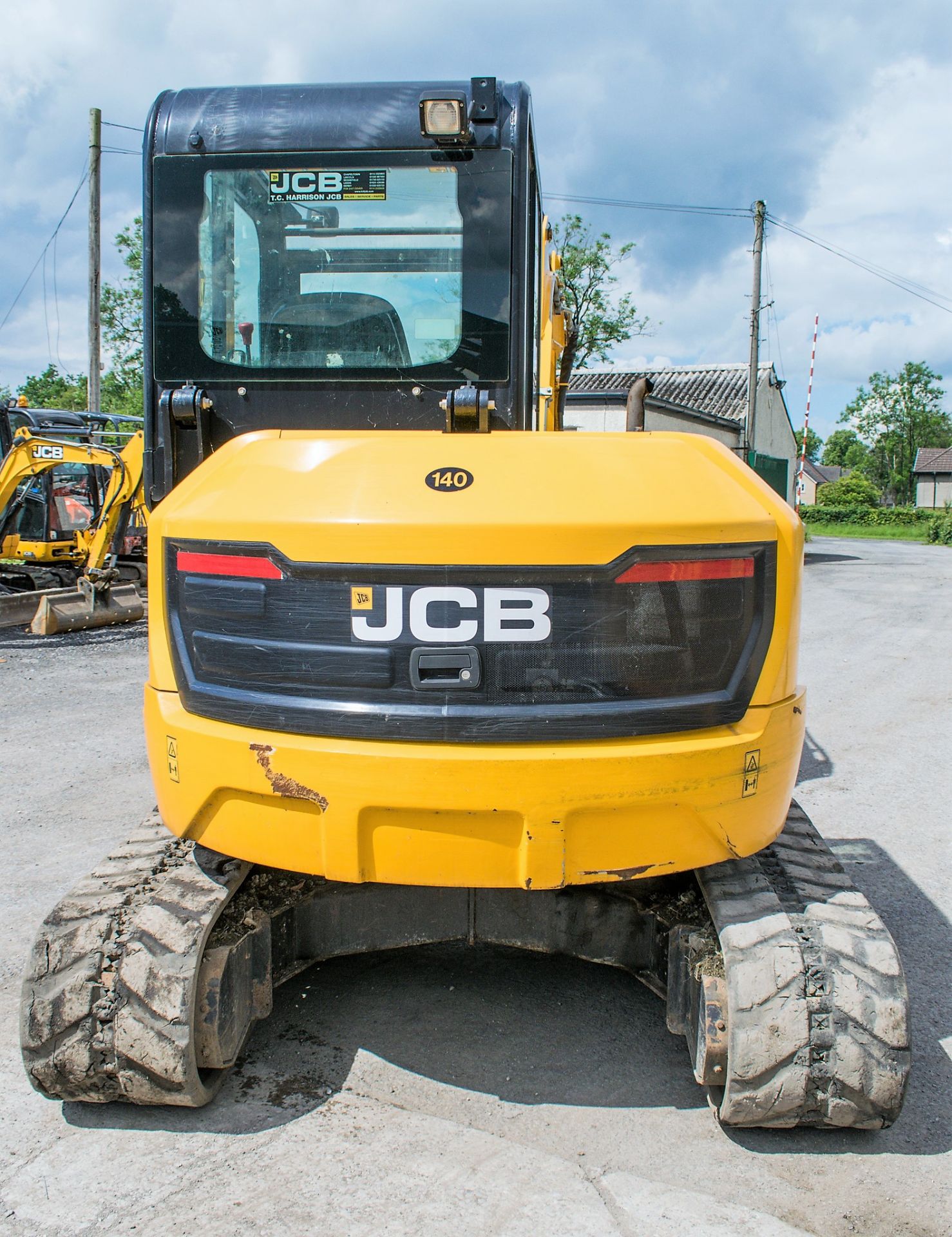 JCB 65 R-1 6.5 tonne rubber tracked excavator Year: 2015 S/N: 1913919 Recorded Hours: 1887 blade, - Image 6 of 12