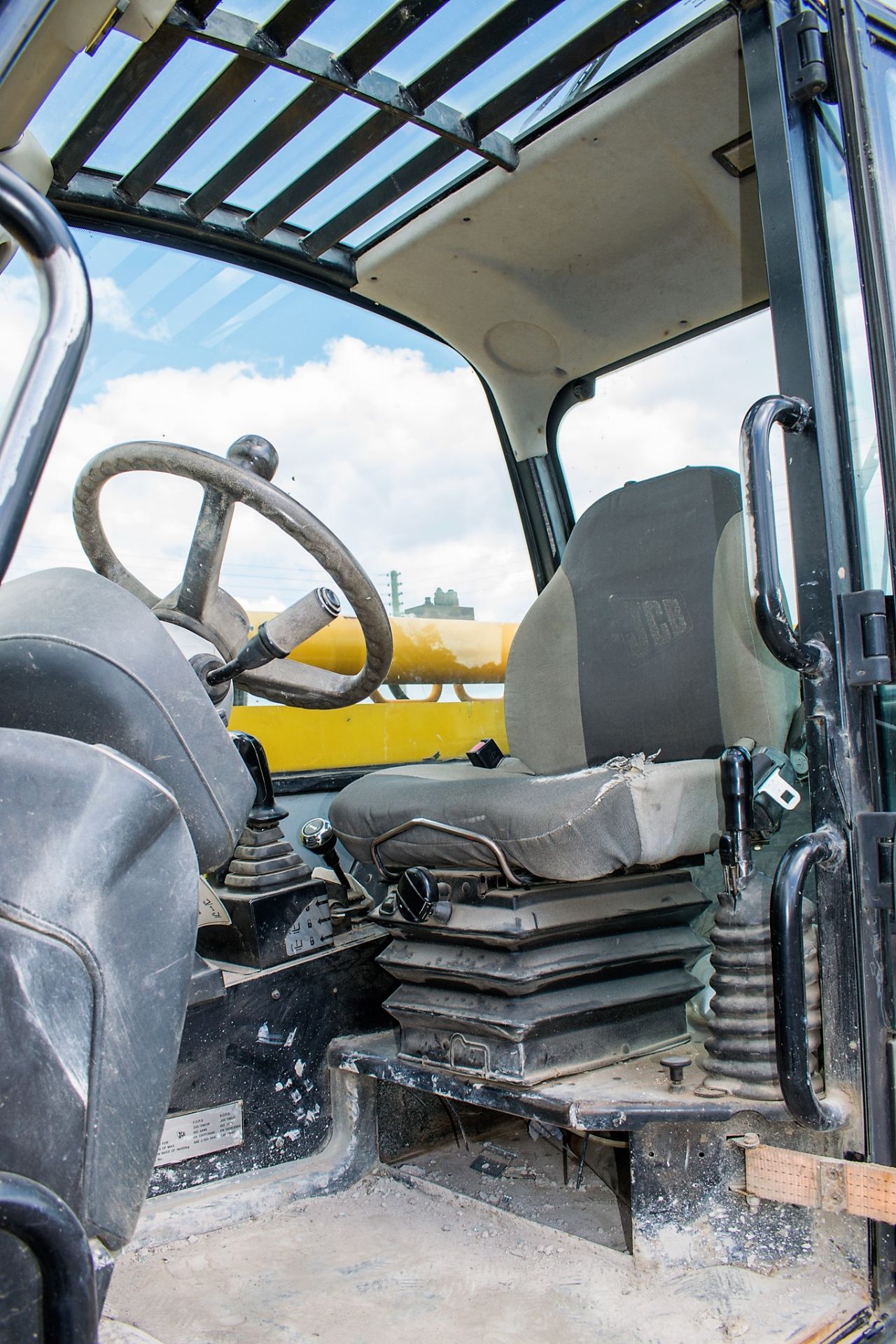 JCB 540-170 17 metre telescopic handler Year: 2007 S/N: 1197489 Recorded Hours: Not displayed (Clock - Image 12 of 13