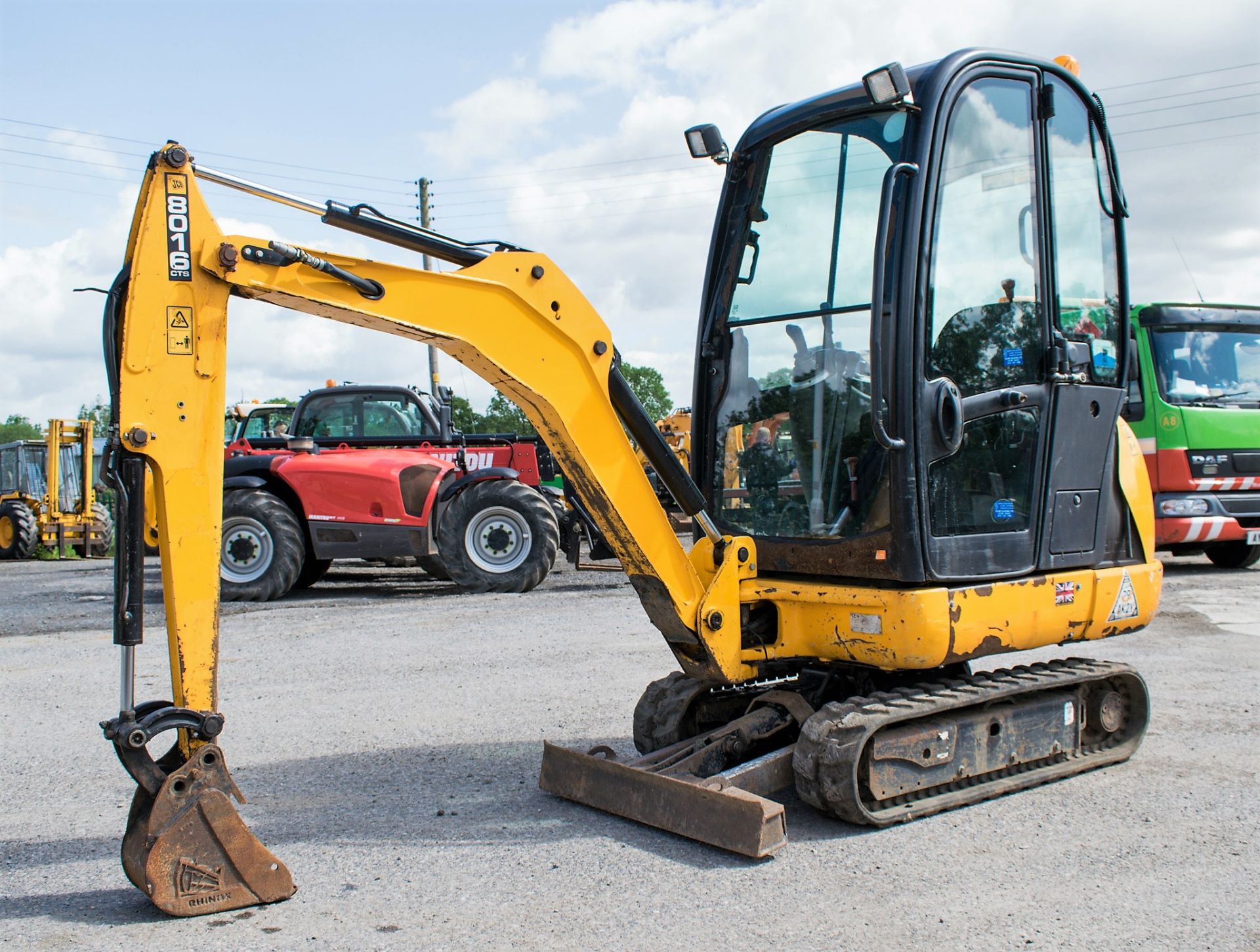 JCB 8016 CTS 1.5 tonne rubber tracked mini excavator Year: 2014 S/N: 2071618 Recorded Hours: 1942