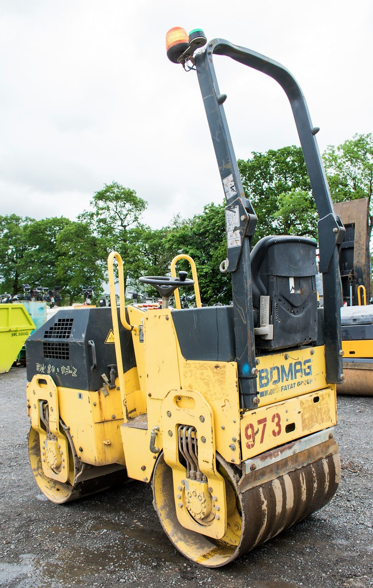 Bomag BW80 ADH-2 double drum ride on roller Year: 2007 S/N: 26891 Recorded Hours: 979 973 - Image 4 of 10