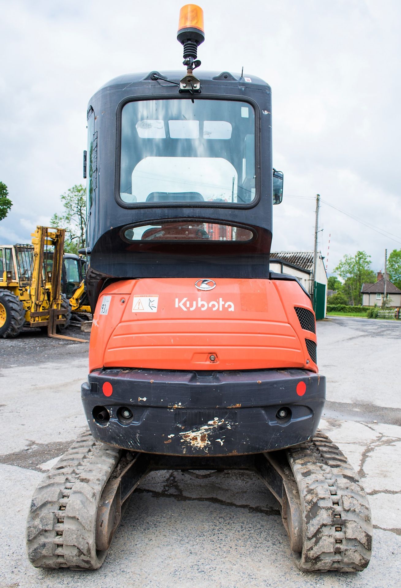 Kubota U25-3 2.5 tonne rubber tracked mini excavator Year: 2013 S/N: 25883 Recorded Hours: 2001 - Image 6 of 13