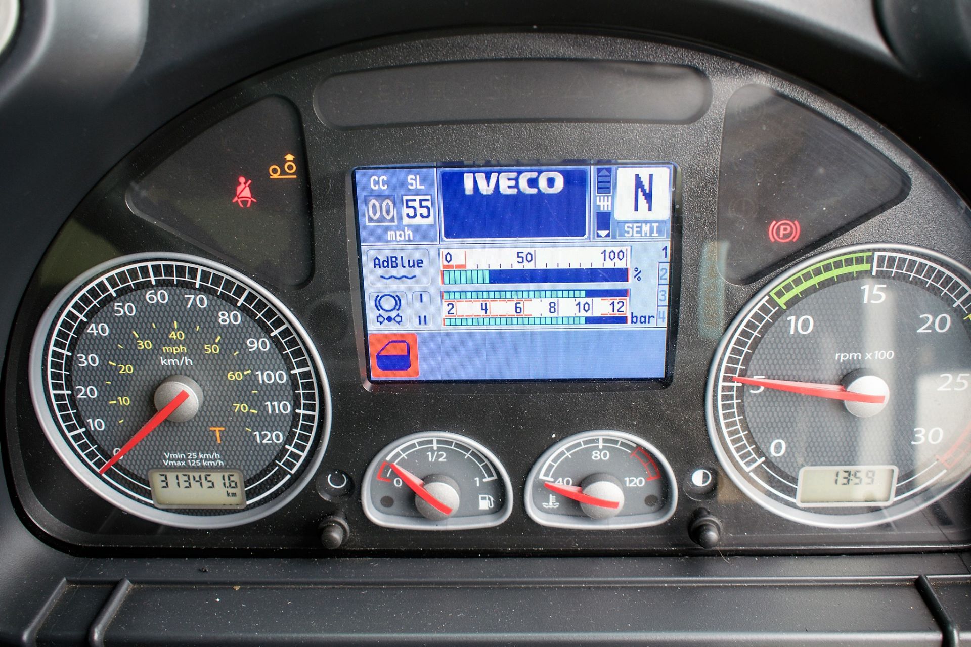 Iveco 450 EEV 6 wheel tractor unit Registration Number: FG63 NNR Date of Registration: 15/11/2013 - Image 13 of 13