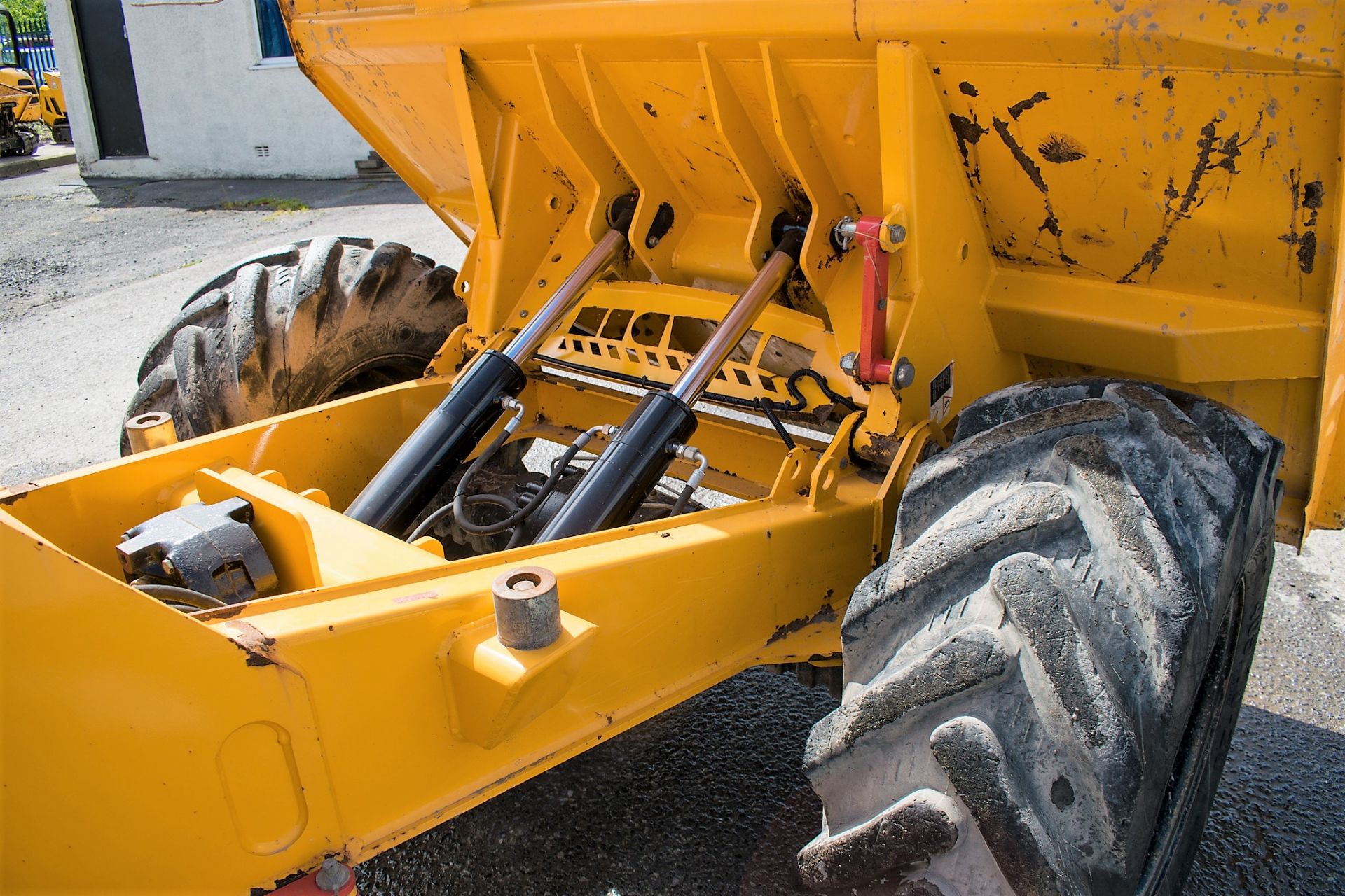 Thwaites 6 tonne straight skip dumper Year: 2014 S/N: C7297 Recorded Hours: 856 5102129 - Image 12 of 14