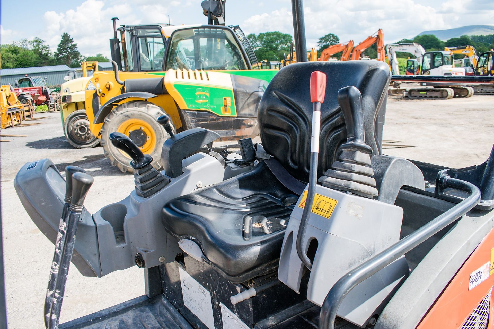 Kubota KX015-4 1.5 tonne rubber tracked mini excavator Year: S/N: Recorded Hours: 1850 blade, - Image 12 of 12