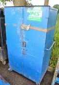 Steel site parts locker K26208 ** No keys but unlocked **