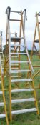 9 tread glass fibre framed step ladder E0012198