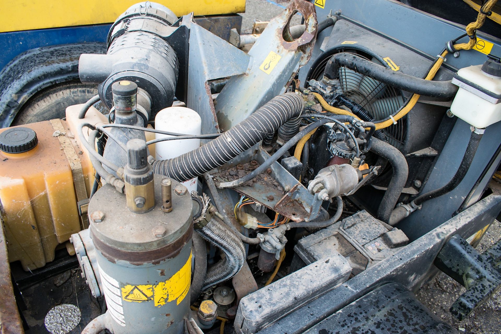 Atlas Copco XAS36 diesel driven mobile air compressor Year: S/N: Recorded Hours: 1668 576 - Image 3 of 3