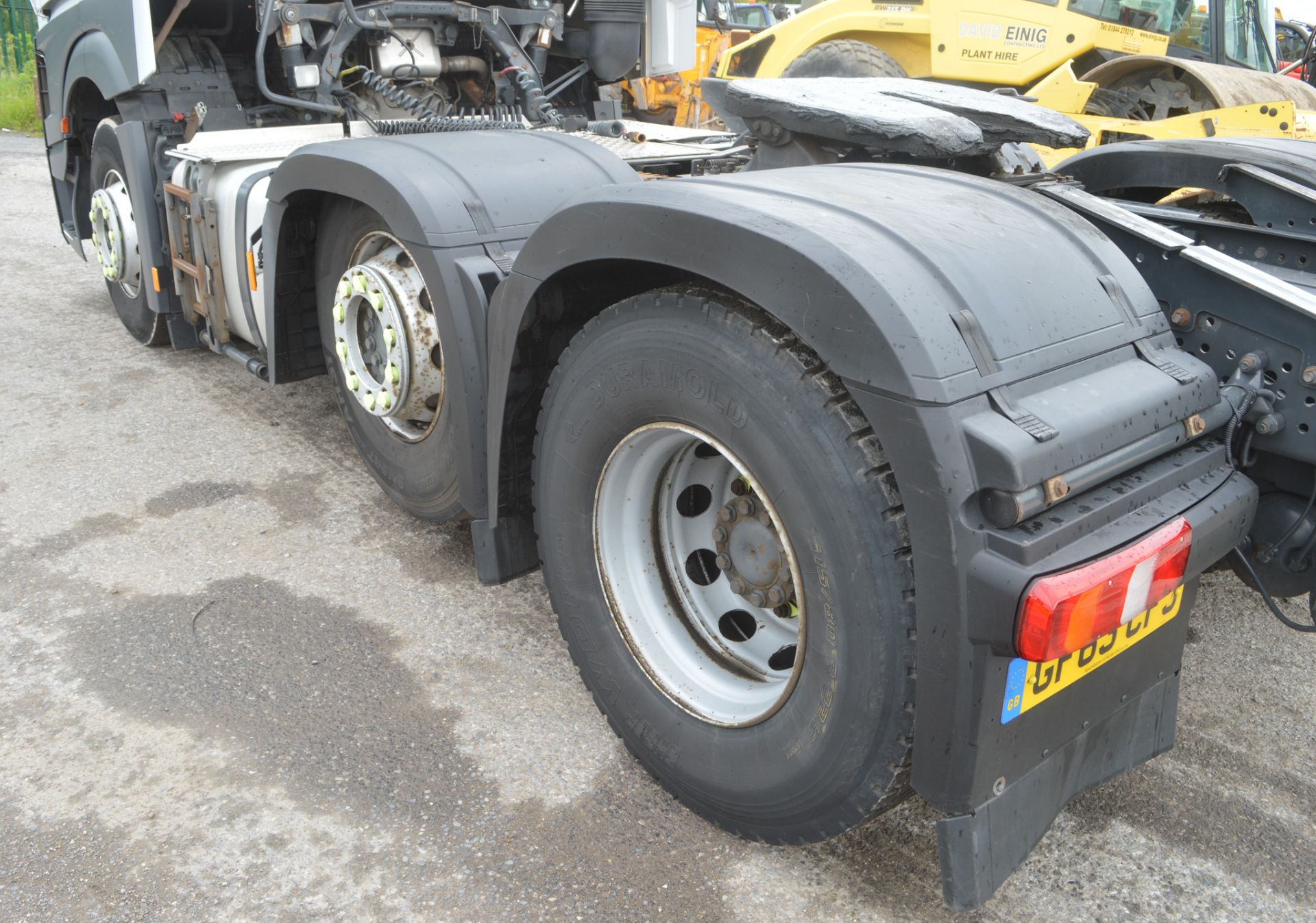 Mercedes Benz Actros 2545 6 x 2 tractor unit Reg No: GF63CFS Recorded Miles: 336564 MOT Expires: 30 - Image 8 of 17