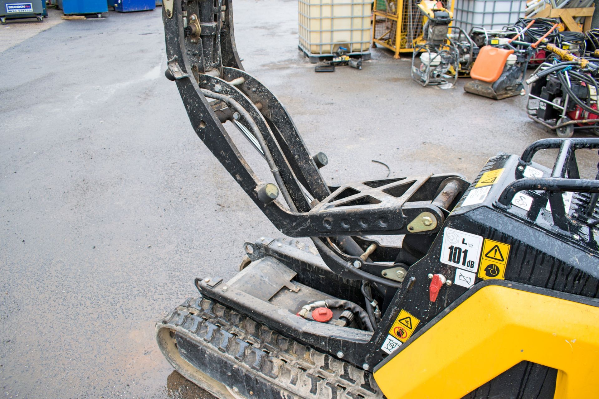 JCB HTD-5 Dumpster diesel driven rubber tracked hi-tip pedestrian dumper Year: 2016 S/N: 1593598 - Image 10 of 12