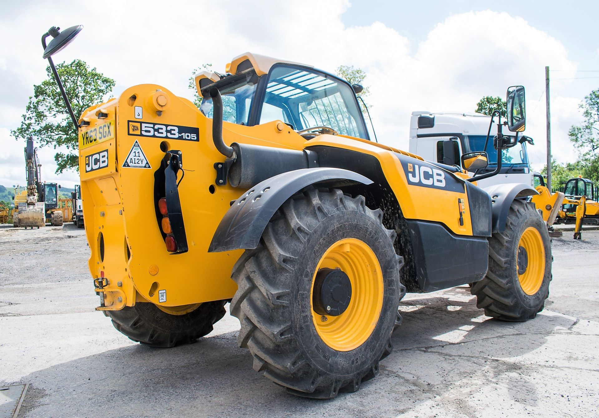 JCB 533-105 10.5 metre telescopic handler  Year: 2013 S/N: 2179534 Recorded Hours: 4392 c/w air - Image 4 of 13