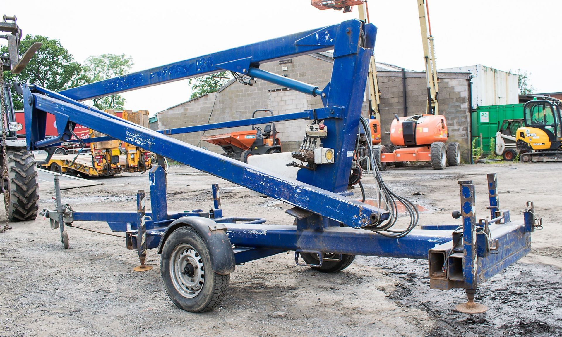 Nifty 120ME battery electric fast tow boom lift Year: 2003 S/N: 10947 ** No basket ** - Image 3 of 7