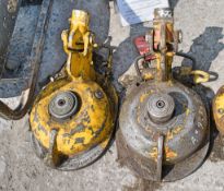 2 - hydraulic pan jacks A564103/A599343