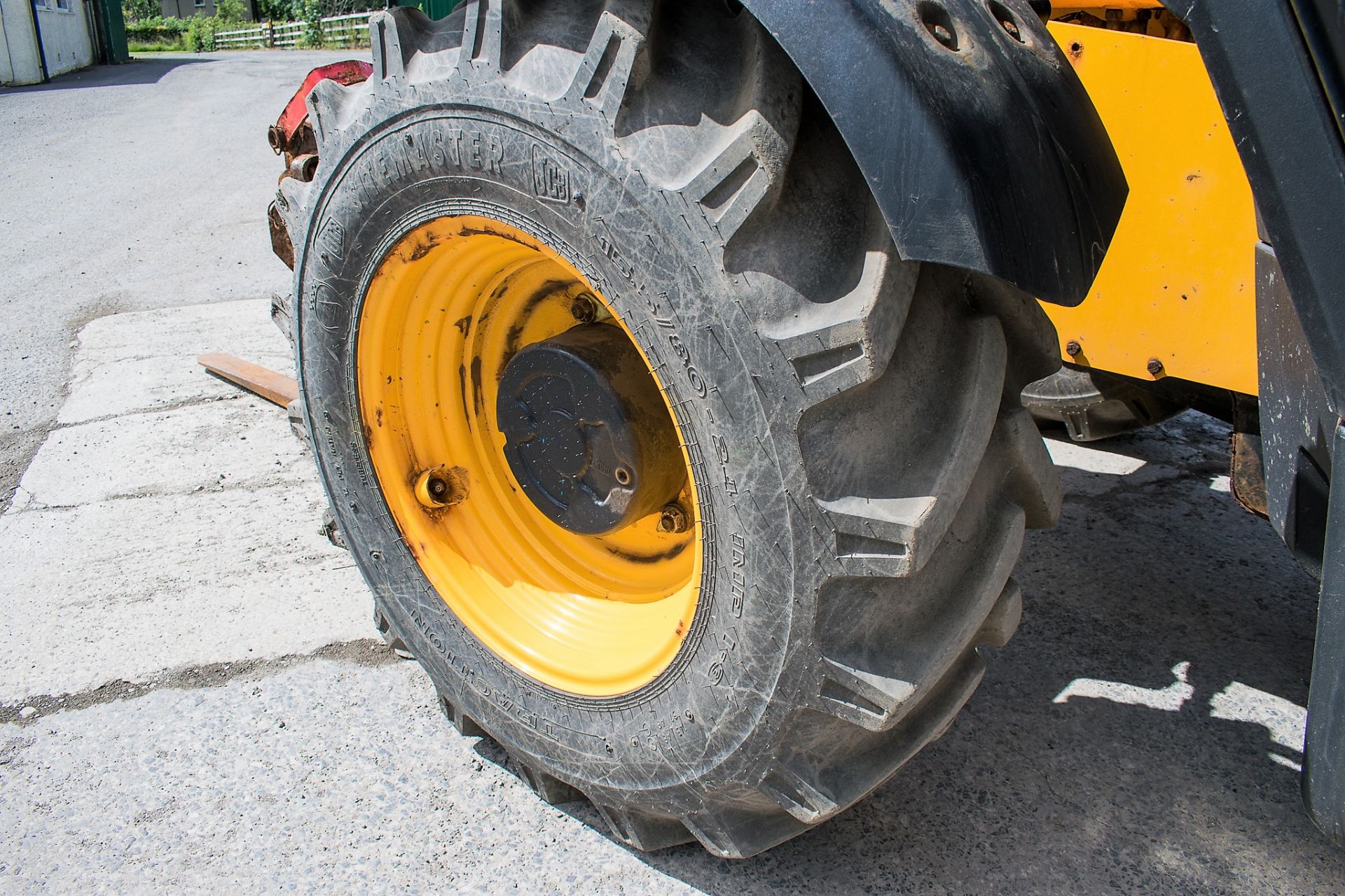 JCB 535-95 9.5 metre telescopic handler Year: 2013 S/N: 2180465 Recorded Hours: 756 c/w rear camera - Image 10 of 13