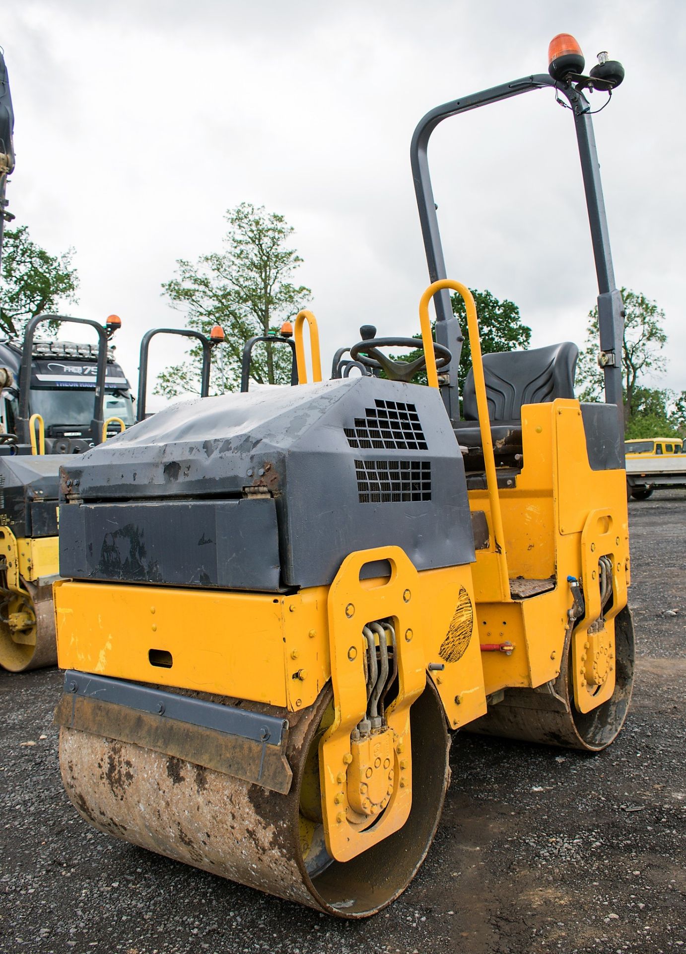 Bomag BW80 ADH-2 double drum ride on roller Year: 2007 S/N: 26899 Recorded Hours: 981 9767