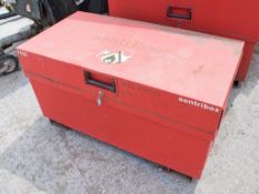 Sentribox steel tool store c/w keys A742950