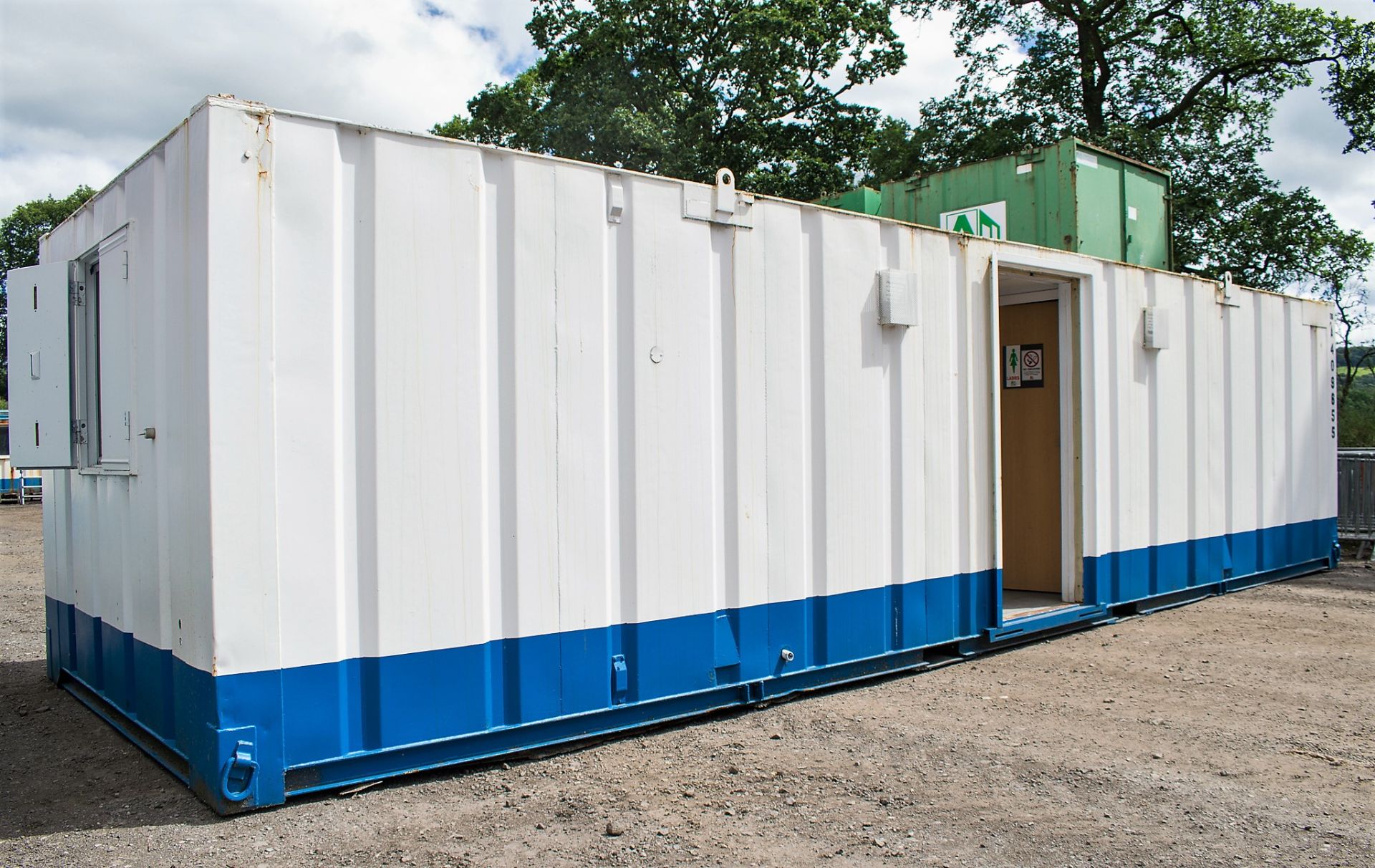 32 ft x 10 ft steel anti vandal toilet/changing room site unit Comprising of: Ladies & gents toilet,