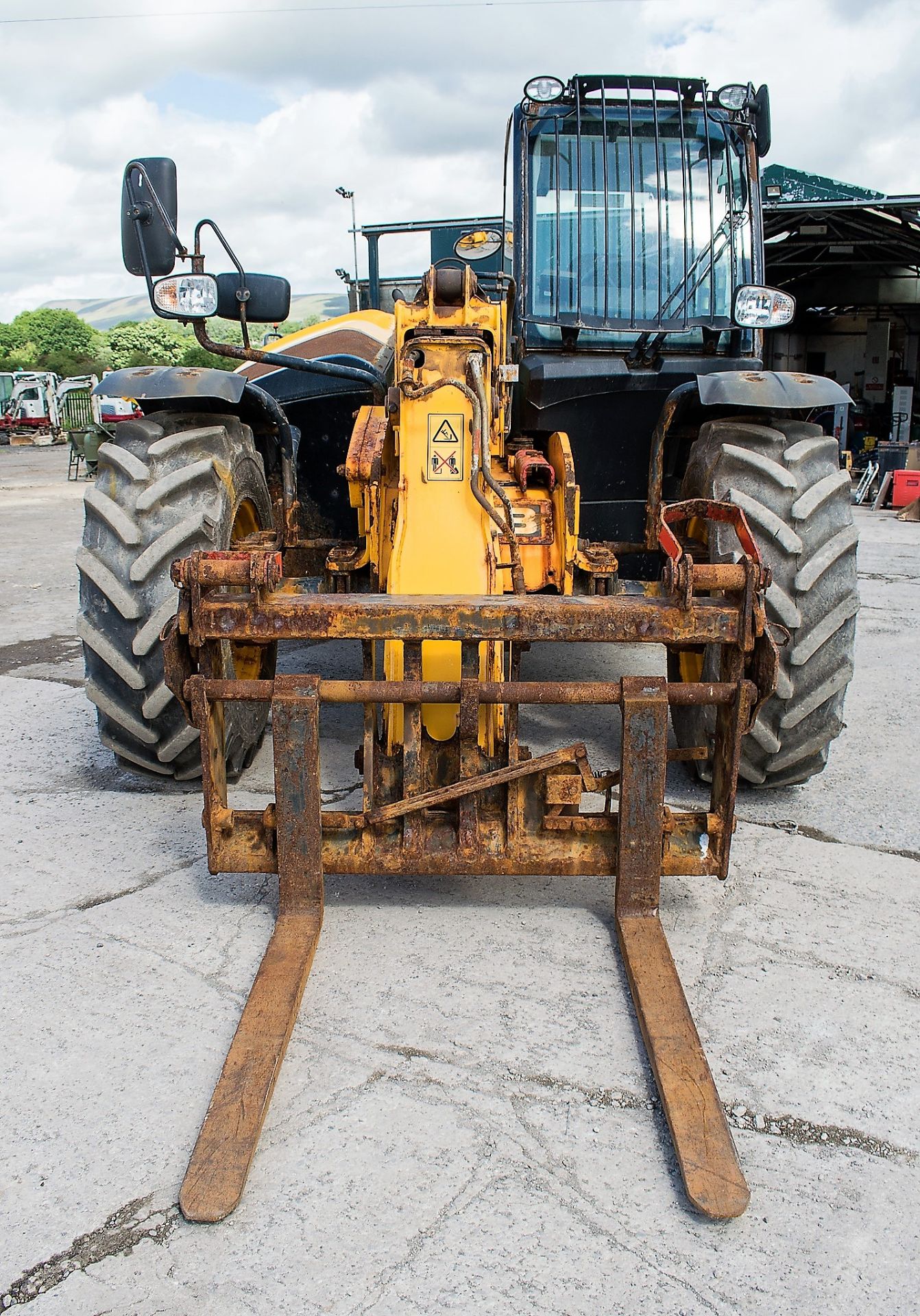 JCB 535-95 9.5 metre telescopic handler Year: 2013 S/N: 2180465 Recorded Hours: 756 c/w rear camera - Image 5 of 13