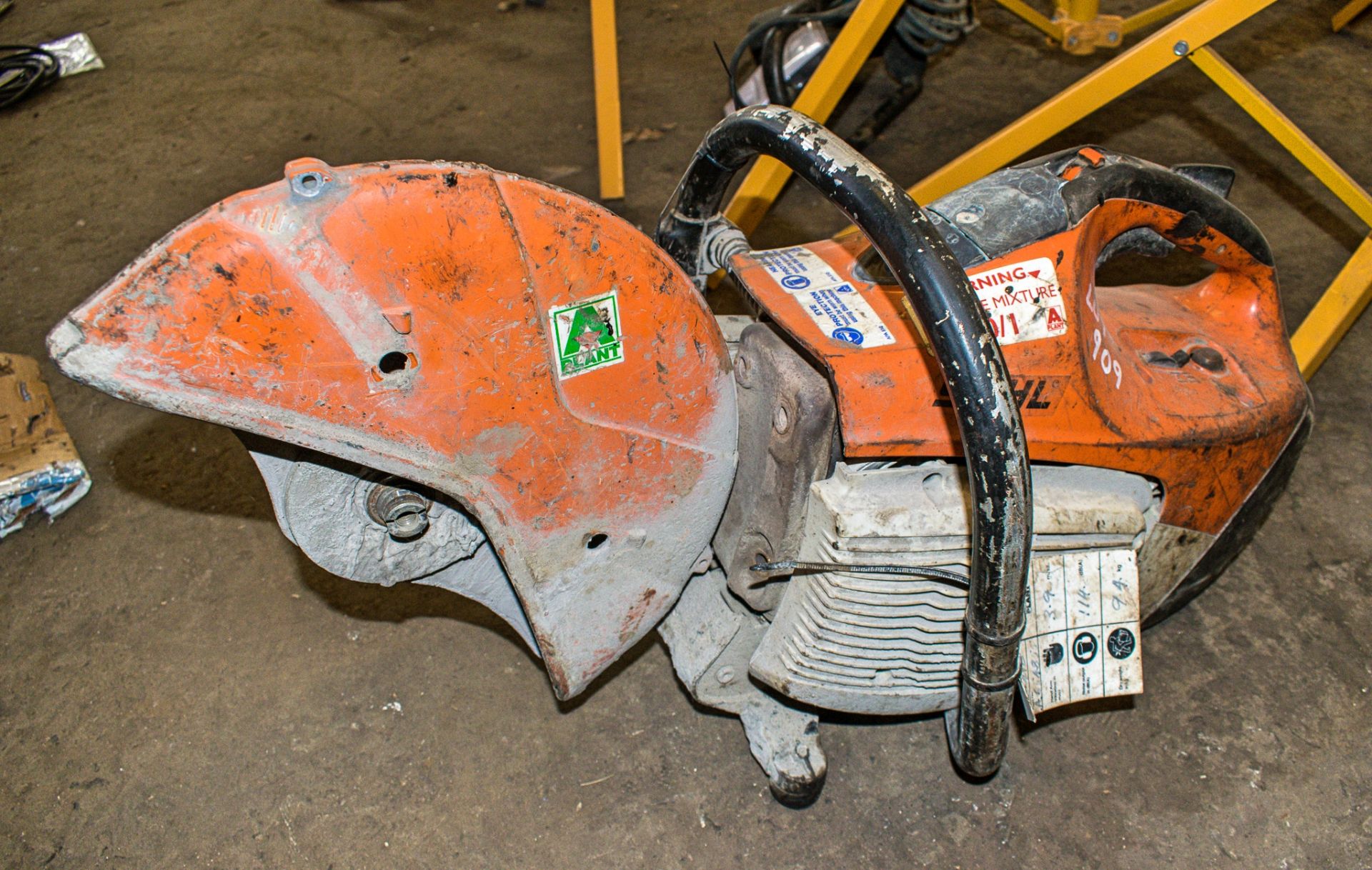 Stihl TS410 petrol driven cut off saw A654855