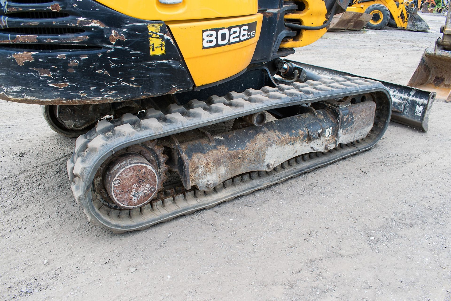 JCB 8026 2.6 tonne rubber tracked mini excavator  Year: 2013 S/N: 1779683 Recorded Hours: 1356 - Image 8 of 12