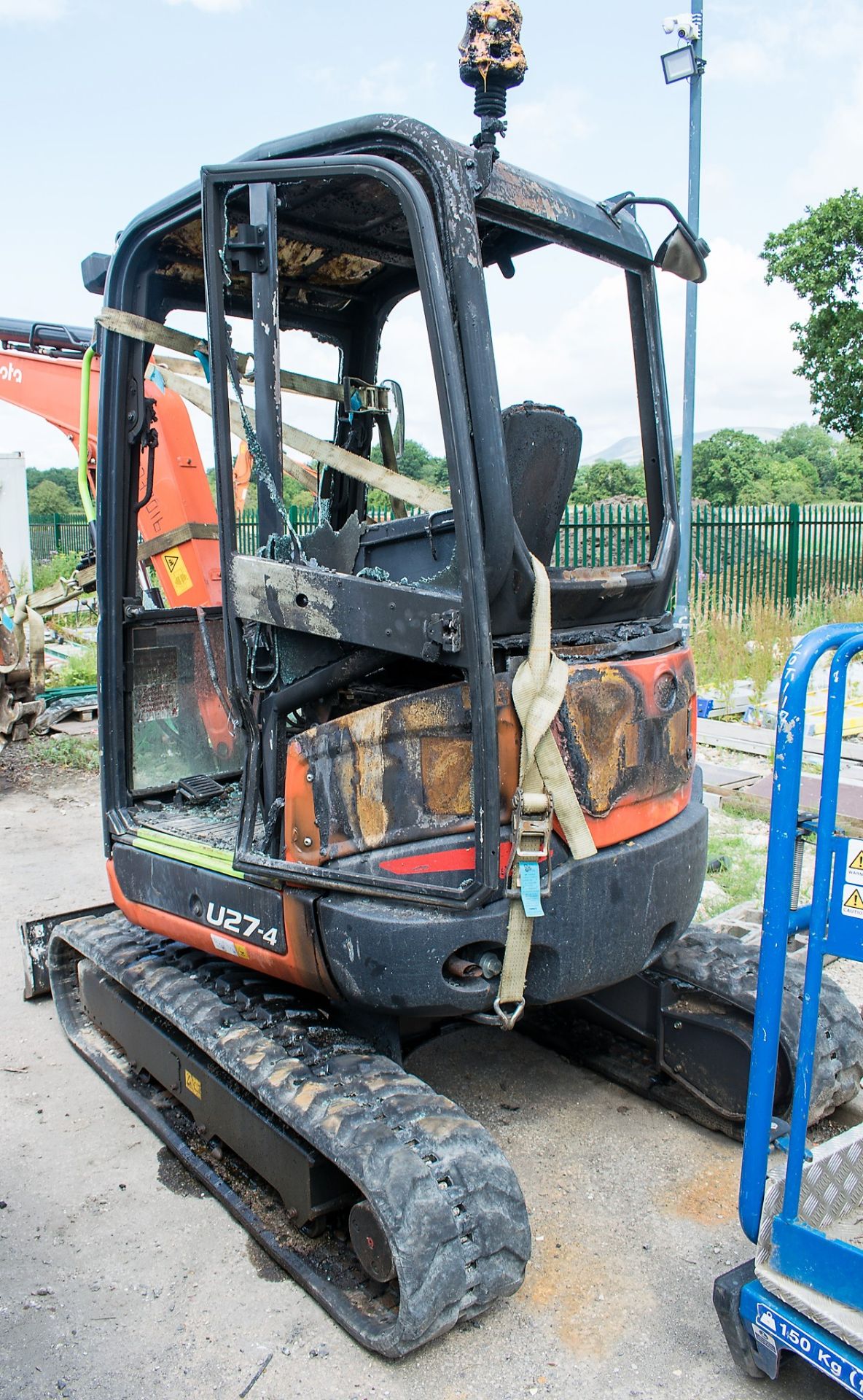 Kubota U27-4 2.8 tonne rubber tracked mini excavator Year: 2016 S/N: 58747 A739016 ** Subject to - Image 4 of 12