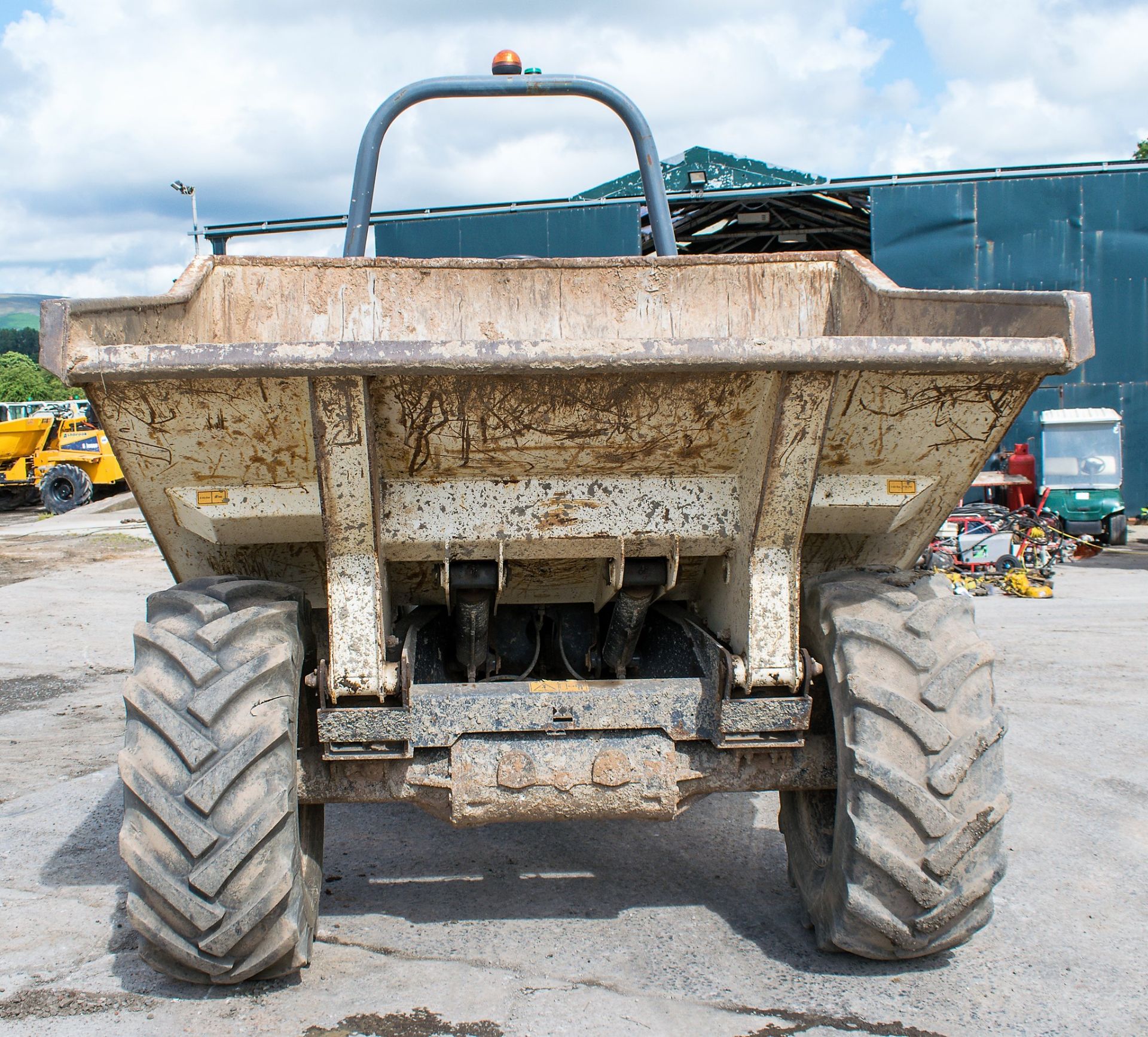 Terex 6 tonne straight skip dumper Year: 2008 S/N: E803FW191 Recorded Hours: 2835 - Image 5 of 15