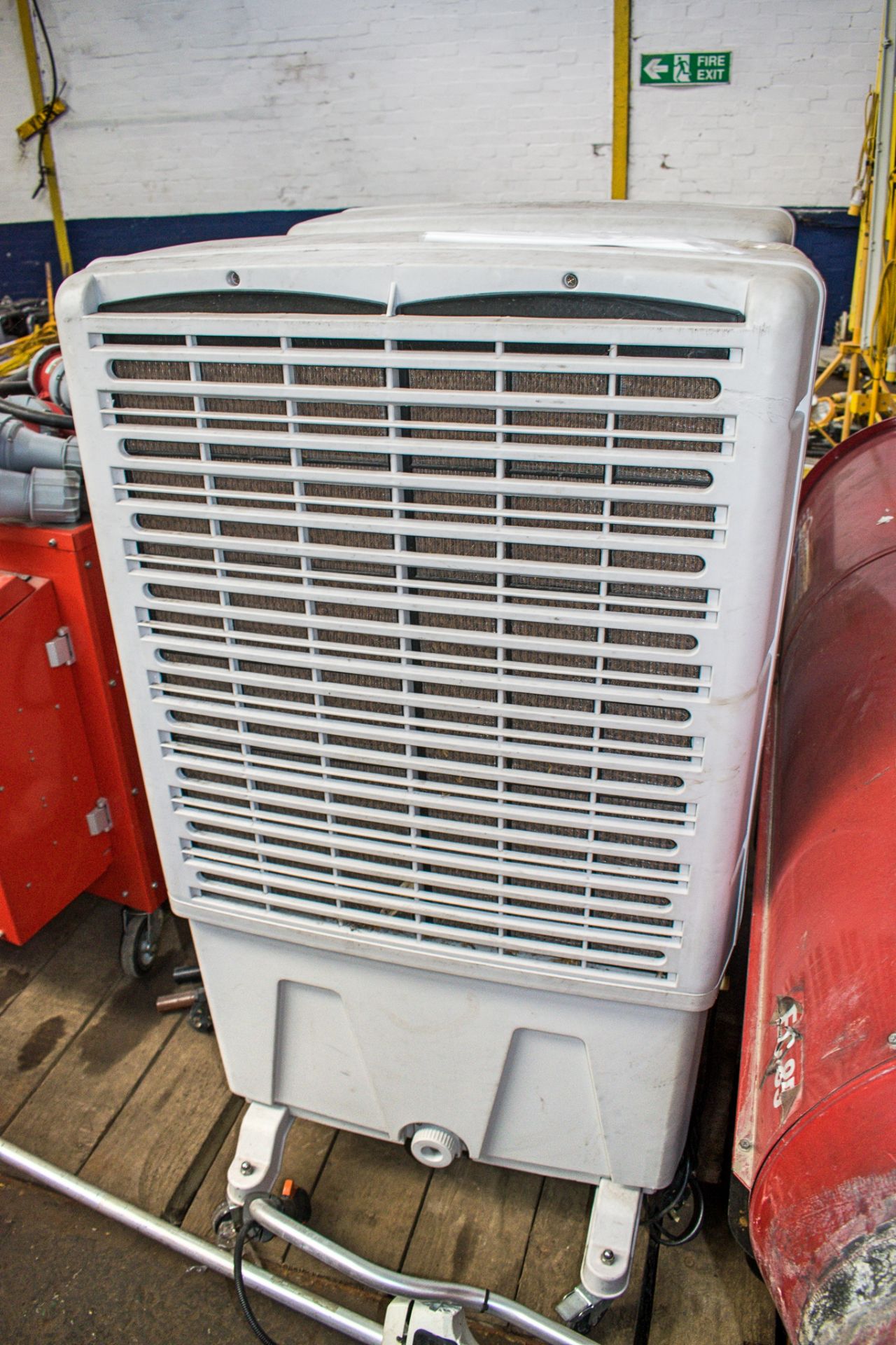 2 - Master 240v evaporative coolers A649824/825 - Image 2 of 2