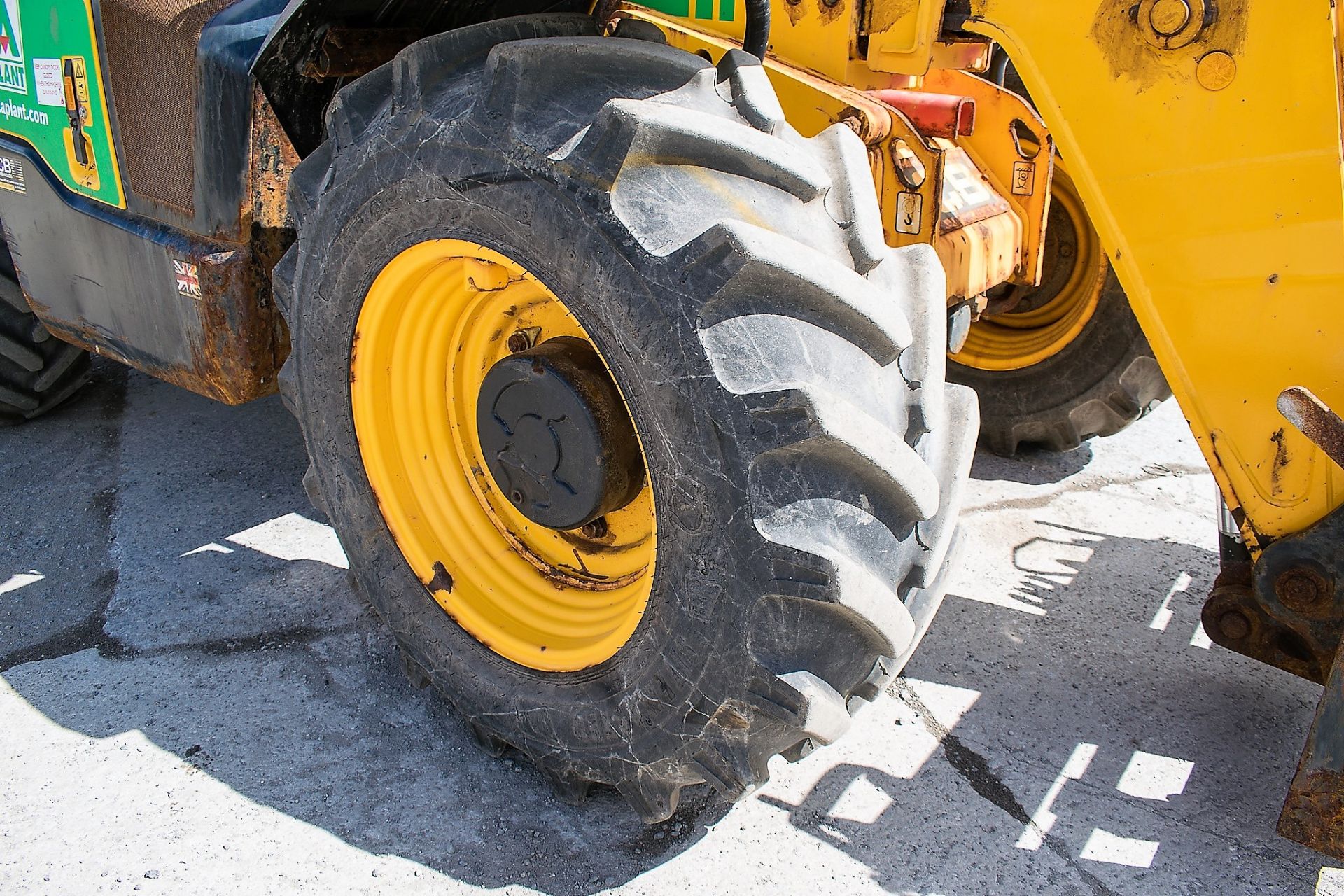 JCB 535-95 9.5 metre telescopic handler Year: 2013 S/N: 2180465 Recorded Hours: 756 c/w rear camera - Image 7 of 13